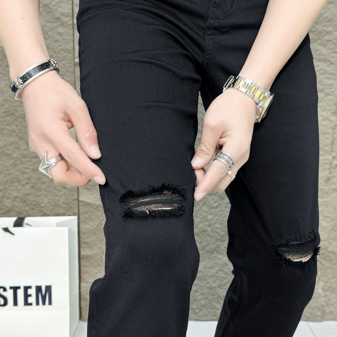 Top-Ordered High-End Tailored Calves: Latest Fashion Trends for Spring/Summer 2025 - 图片 7