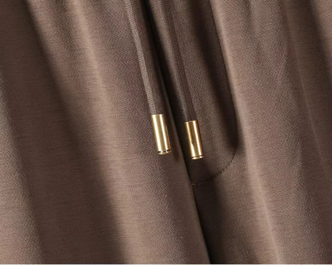 Loewe罗意威 硬货推荐！2025秋冬专柜新品大爆款高端休闲裤松紧裤！奢华品牌logo重工艺点缀 随意