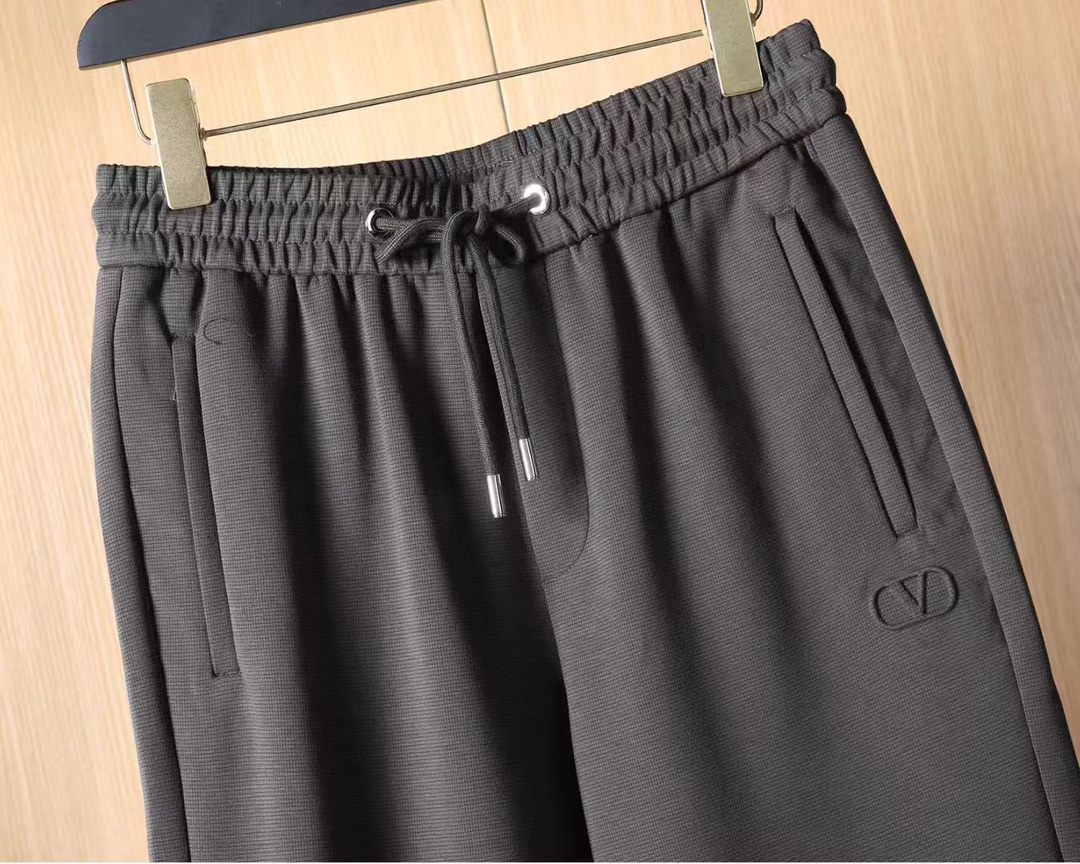 VLTN华伦天奴 硬货推荐！2025秋冬专柜新品大爆款高端休闲裤松紧裤！奢华品牌logo重工艺点缀 随意