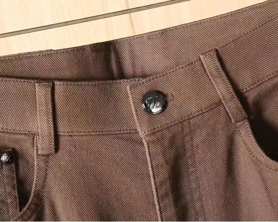 Zegna杰妮亚 2025秋冬亚洲专柜系列最新款！高端订制修身偏小脚休闲裤 定制五金辅料 日常商务时尚休