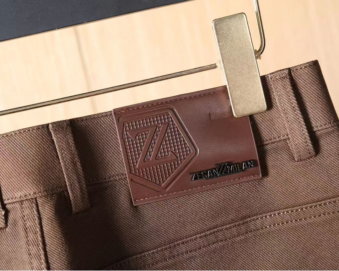 Zegna杰妮亚 2025秋冬亚洲专柜系列最新款！高端订制修身偏小脚休闲裤 定制五金辅料 日常商务时尚休