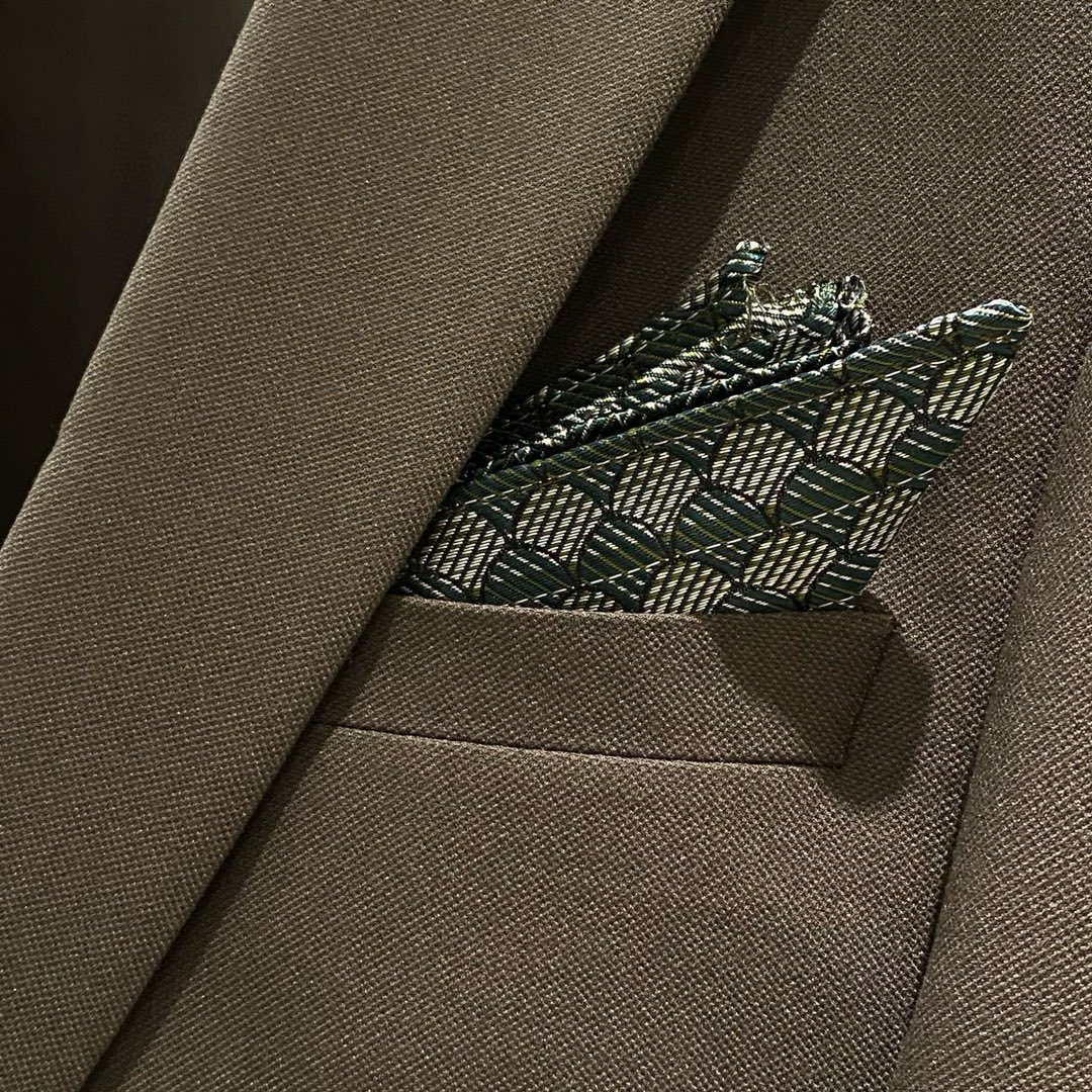 Gucc G家 25Fw秋冬季新款套装西服西装套装 -GUCC男士套西潮流时尚的职场风格，商旅精英衣橱必