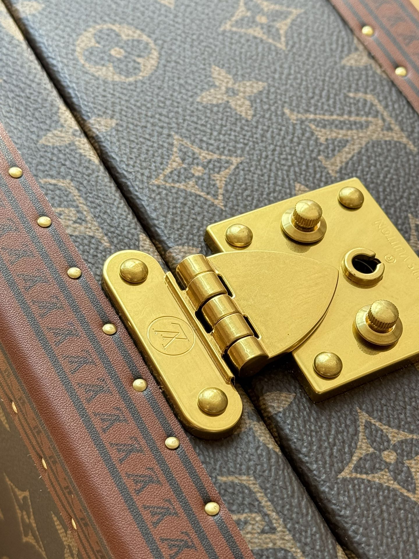 Louis Vuitton Haute Couture Classic Luxury Handbag Shoulder Crossbody 6