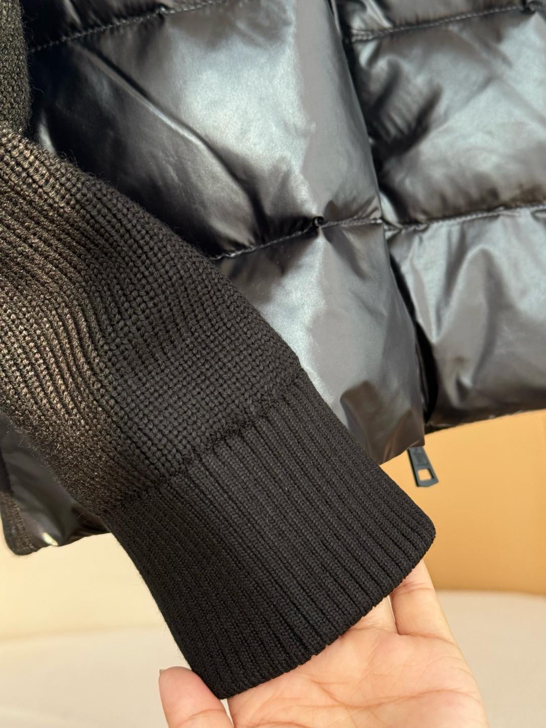 Moncler Abbigliamento Cardigan Giacca & Soprabito Piumino Maglione Ricamo Lavorazione a maglia Lana Collezione Autunno/Inverno Fashion Casual 9 i1735311740002 3665 0 7