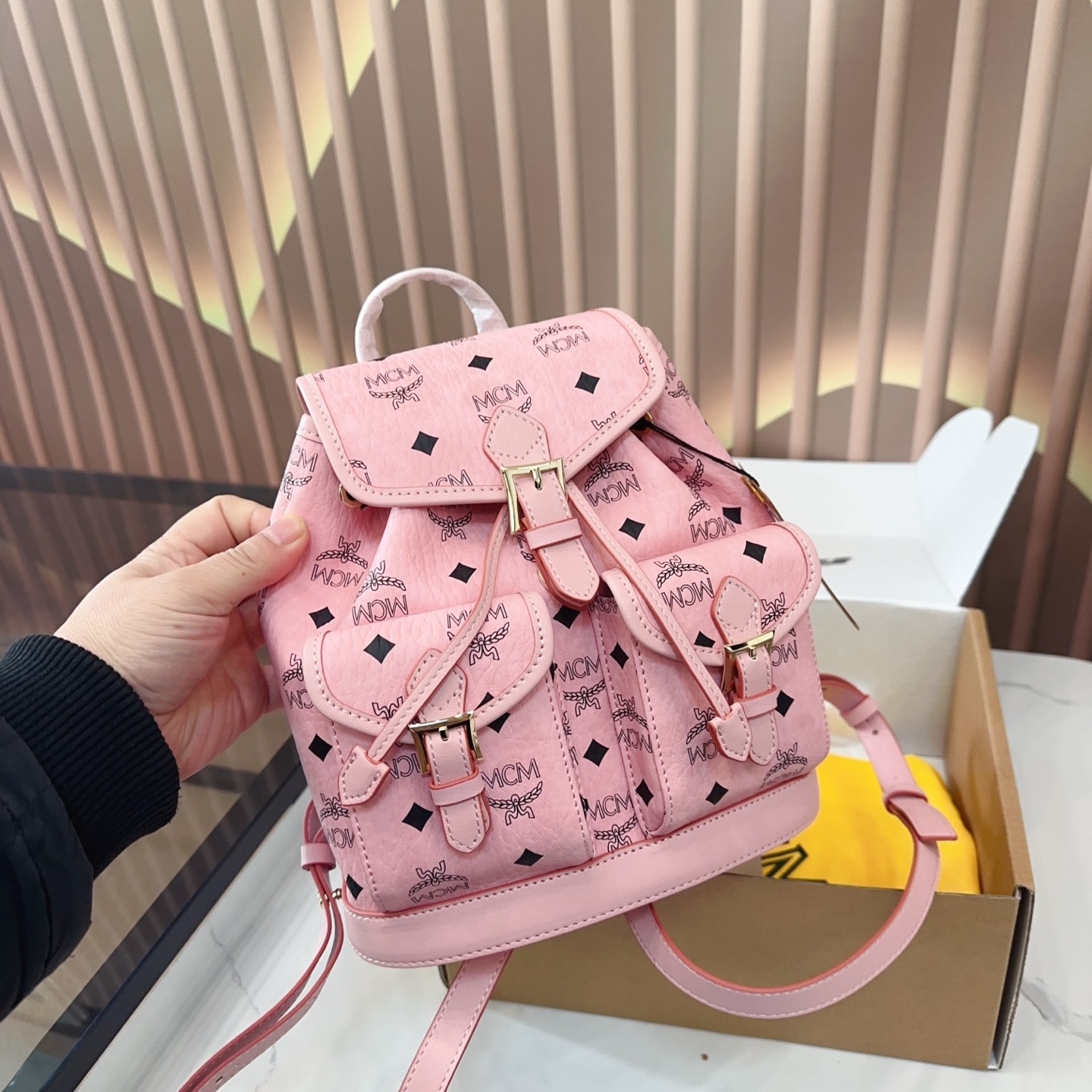 _dlV9s-JxMoAqLRL3bZEKNuxJHlBoyq3j9tI1c2Q