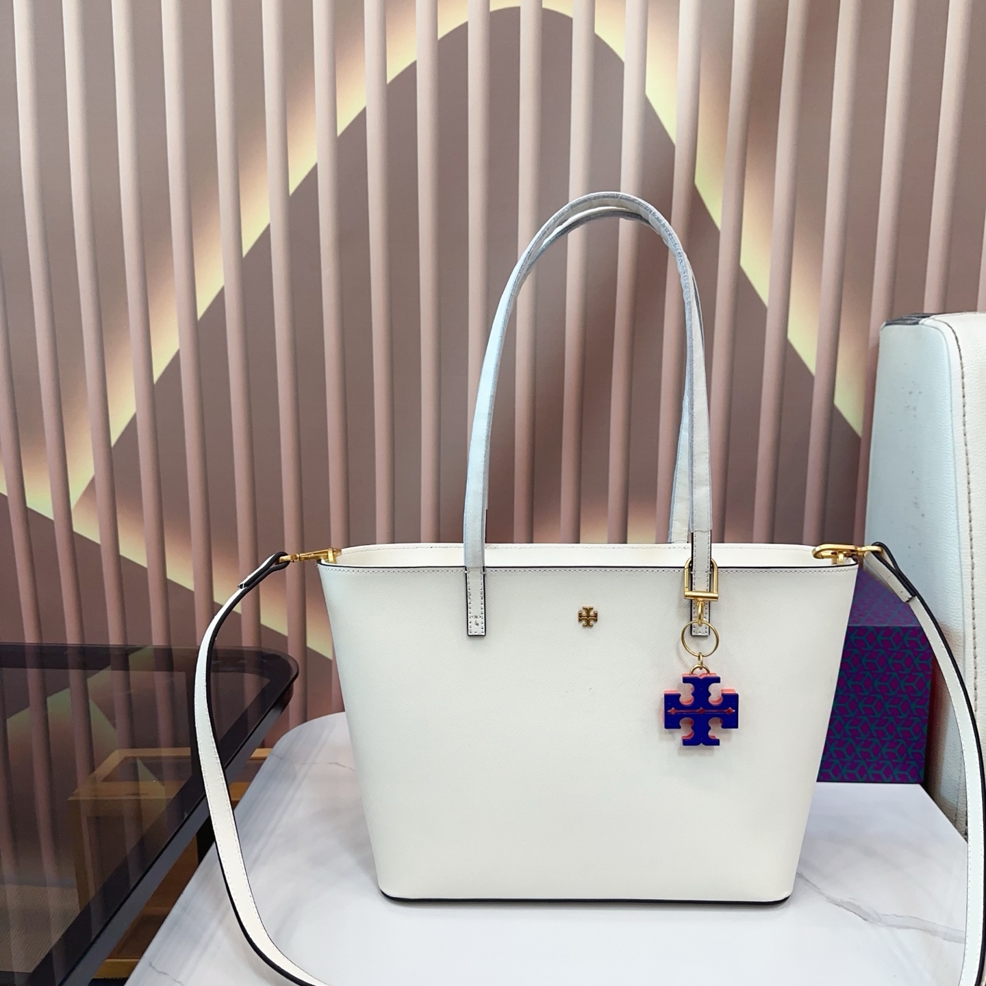 _dXt9sPAToohxfWpTAk5tD2rf1YpbLB6s9xbU8zA