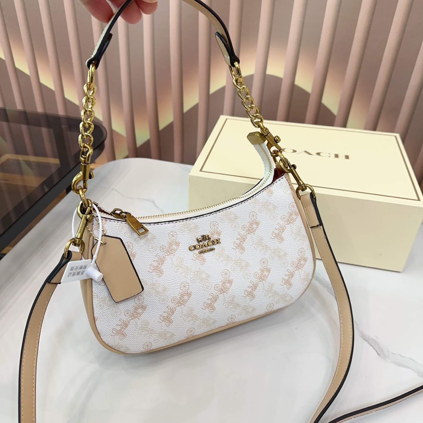 _dq69sMFC2hFdAejm9YGuzBpCPXAoDsY0iVLlTwQ