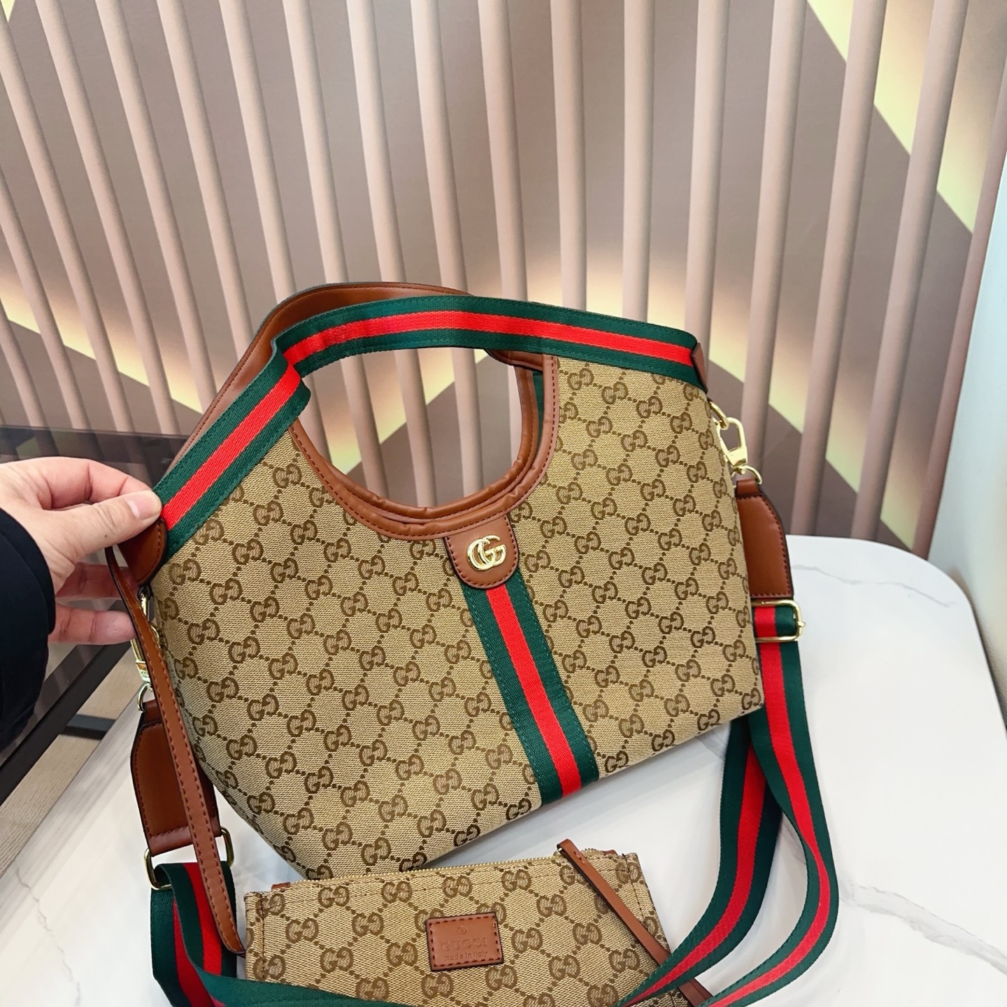 Alternative view of Gucci Tote Bag 10504