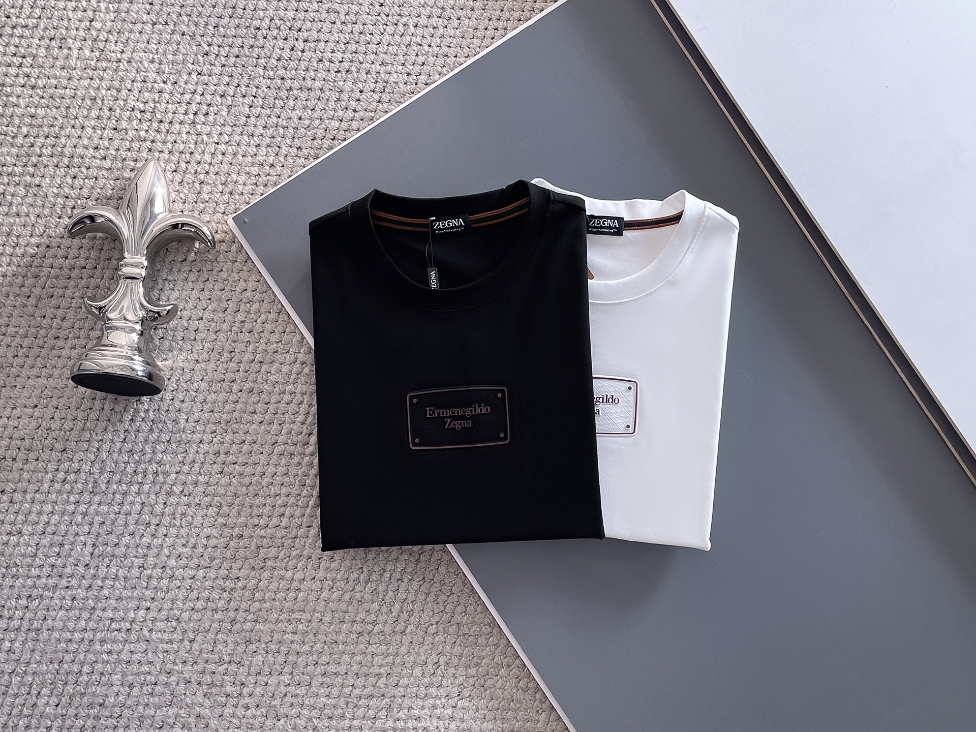 NO:133821,Zegna 2025 summer new model model number 87021 code number M~3XL color black, white, alexander wang19860909Zegna 2025 夏季新款 款号87021 码数M~3XL 颜色黑,白,,alexander wang,Men's clothing