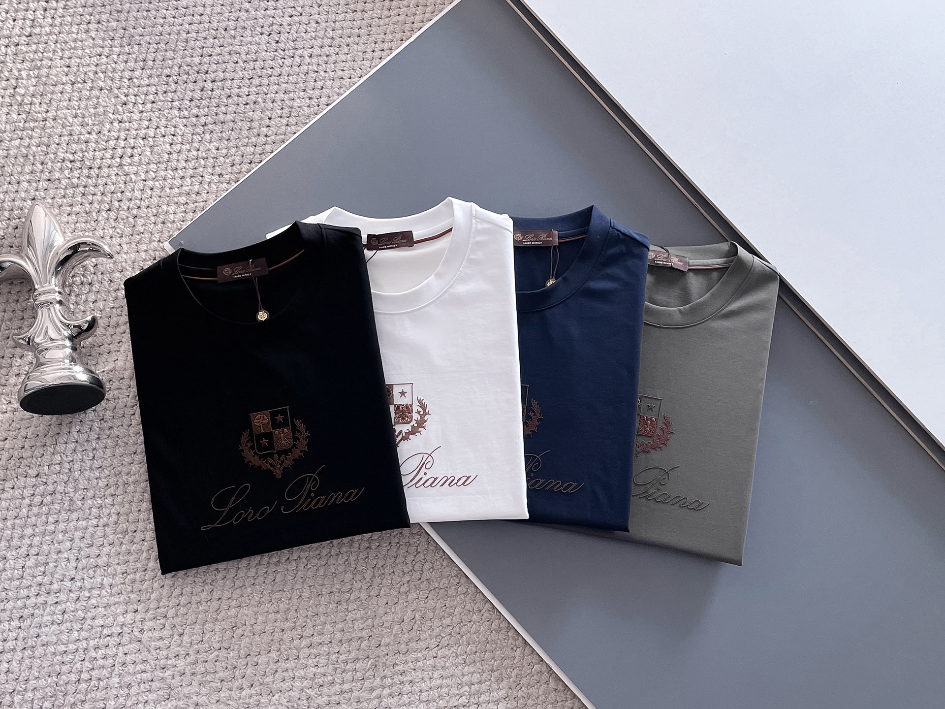 NO:133827,LP 2025 summer new model model number 87008 code number M~3XL color black, white, gray, royal blue, loro piana, alexander wang19860909LP 2025夏季新款 款号87008 码数M~3XL 颜色黑,白,灰,宝蓝,,loro piana,alexander wang,Men's clothing