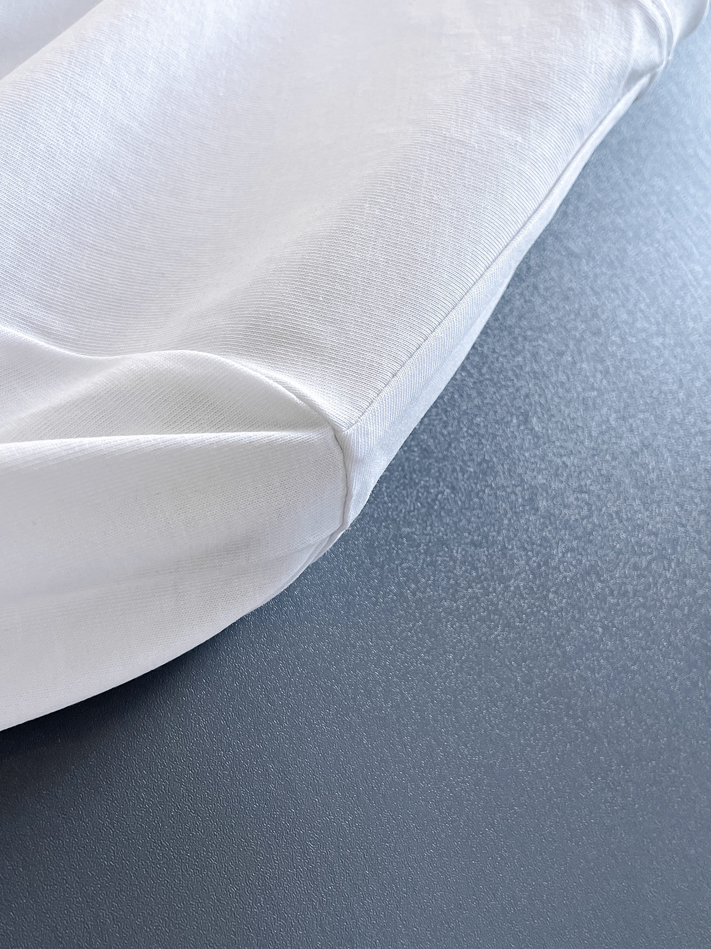 High-end Silk Filament Short-Sleeve T-shirts by Tom Ford: Craftsmanship and Style Excellence - 图片 8