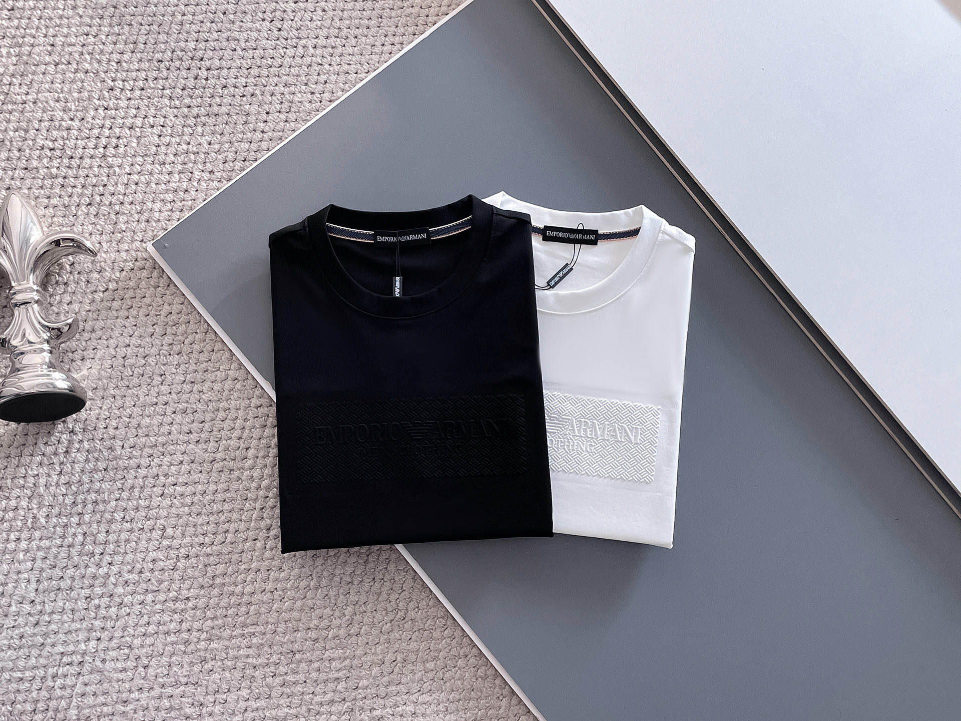 NO:133808,Armani 2025 summer new model model number 87022 digit number M~3XL color black, white, armani, alexander wang19860909Armani 2025夏季新款 款号87022 码数M~3XL 颜色黑,白,,armani,alexander wang,Men's clothing