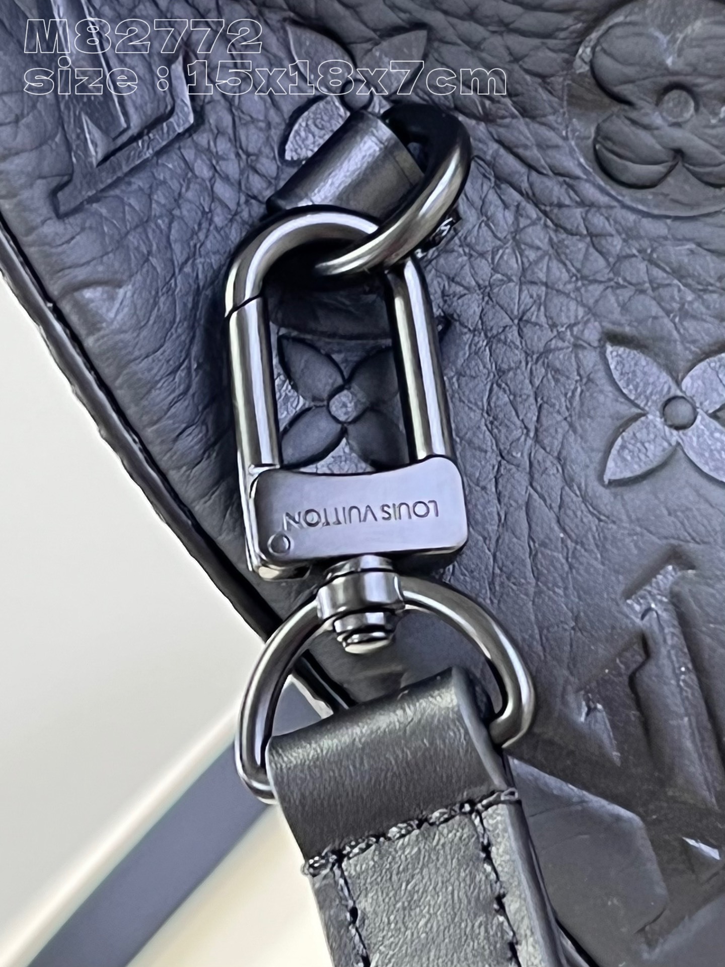 顶级原单M82772压花本款NanoSteamer手袋取材Monogram压纹Taurillon皮革巧妙
