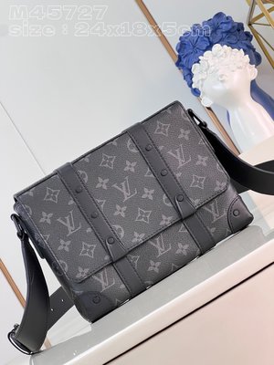 Louis Vuitton Messenger Bags Black Monogram Canvas M45727