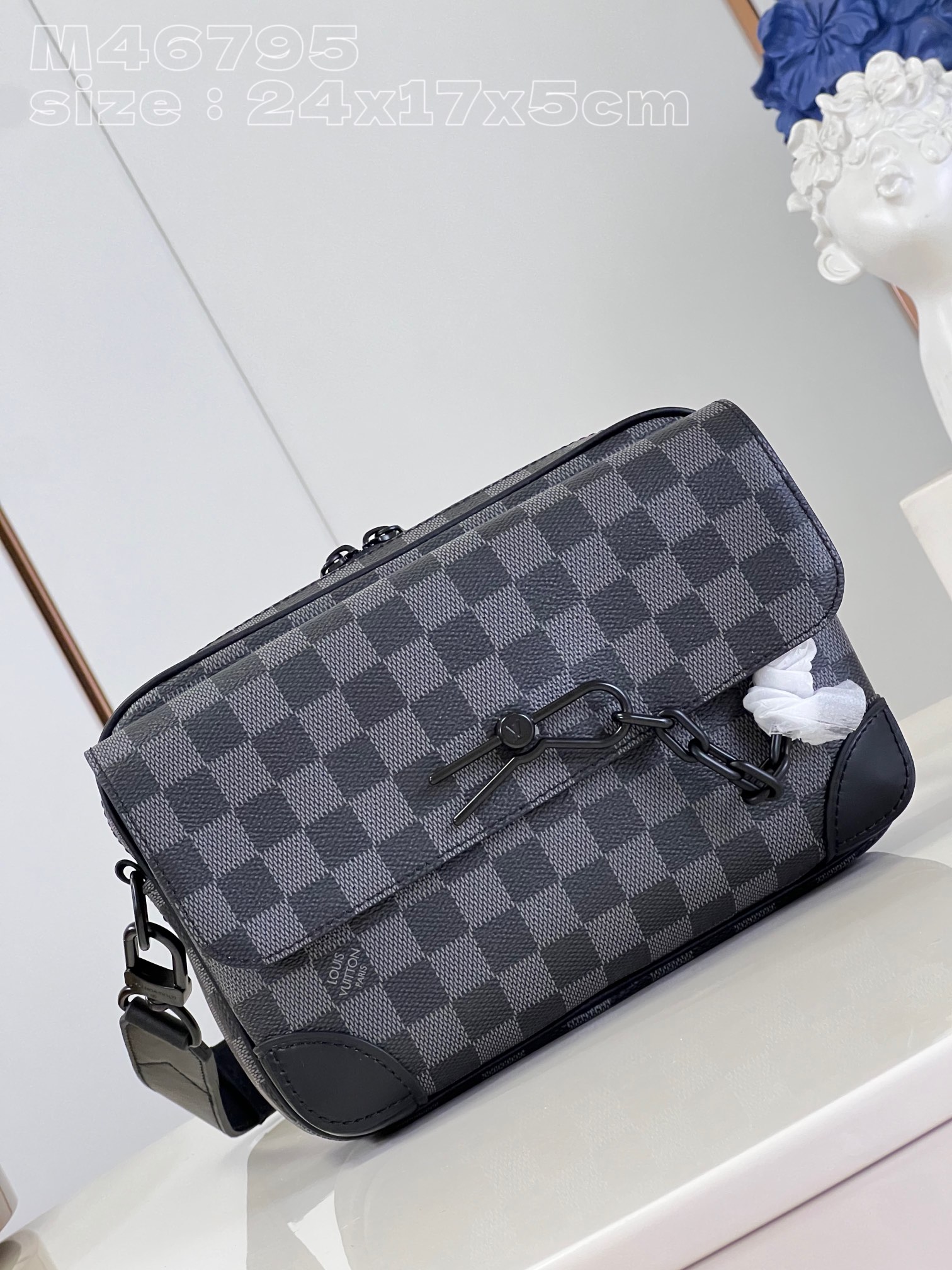 Louis Vuitton Messenger Bags Black Grid Chains M46795