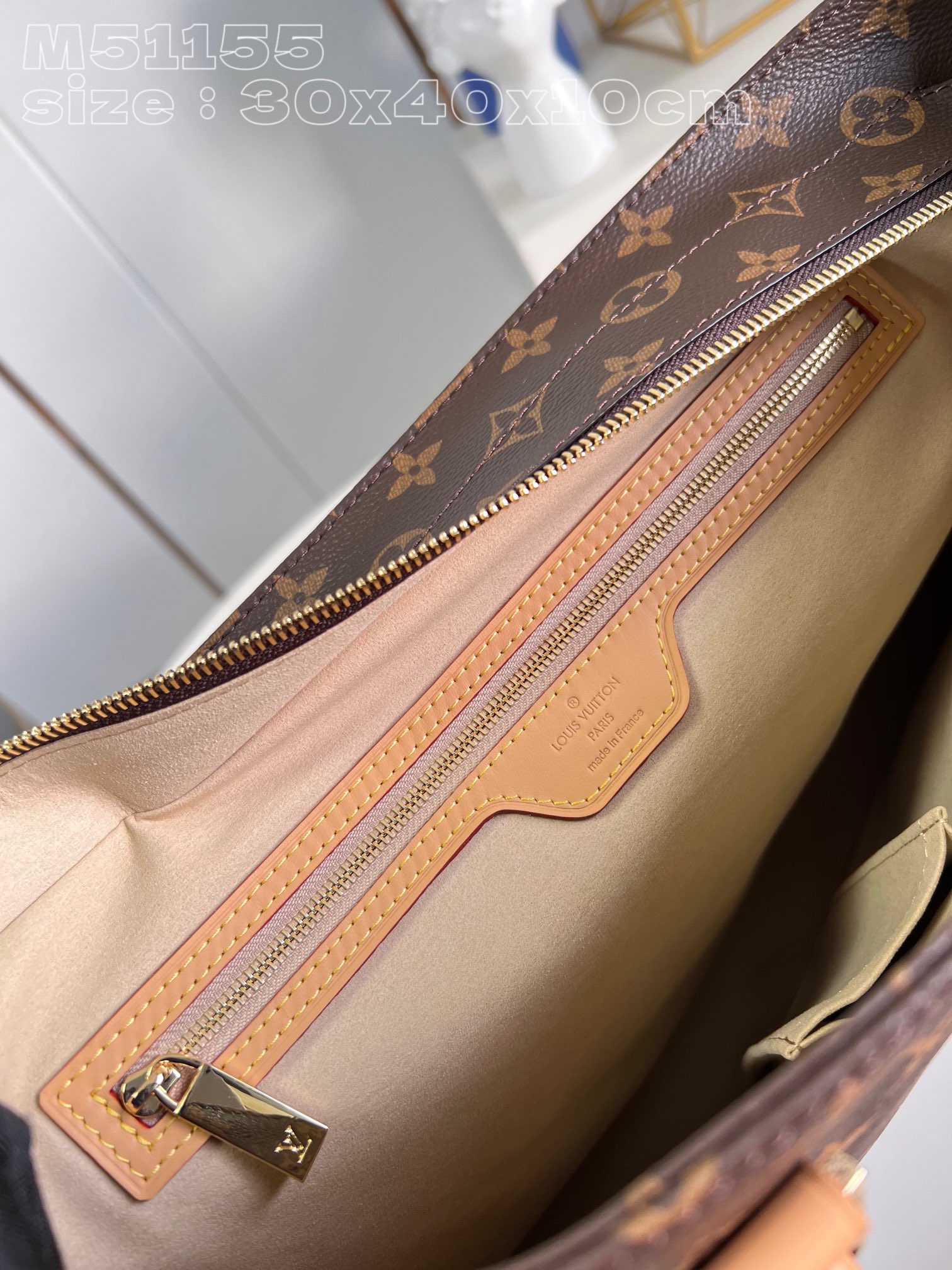 顶级原单M51155老花中古薇薇安购物袋采用经典柔软Monogram面料搭配变色黄皮饰边织物内衬以一个日