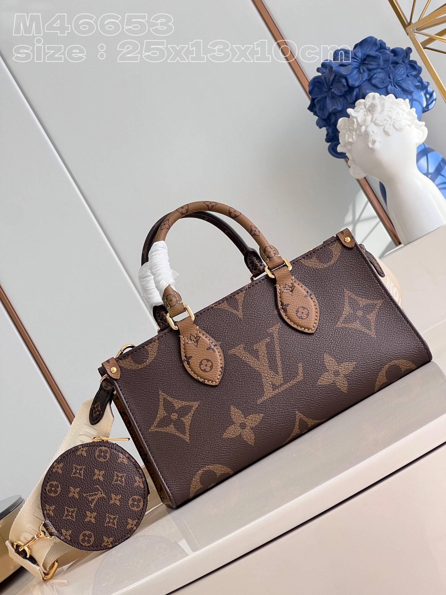 Perfect Quality Designer Replica
 Louis Vuitton LV Onthego Tote Bags Copy AAA+
 Monogram Reverse Canvas M46653