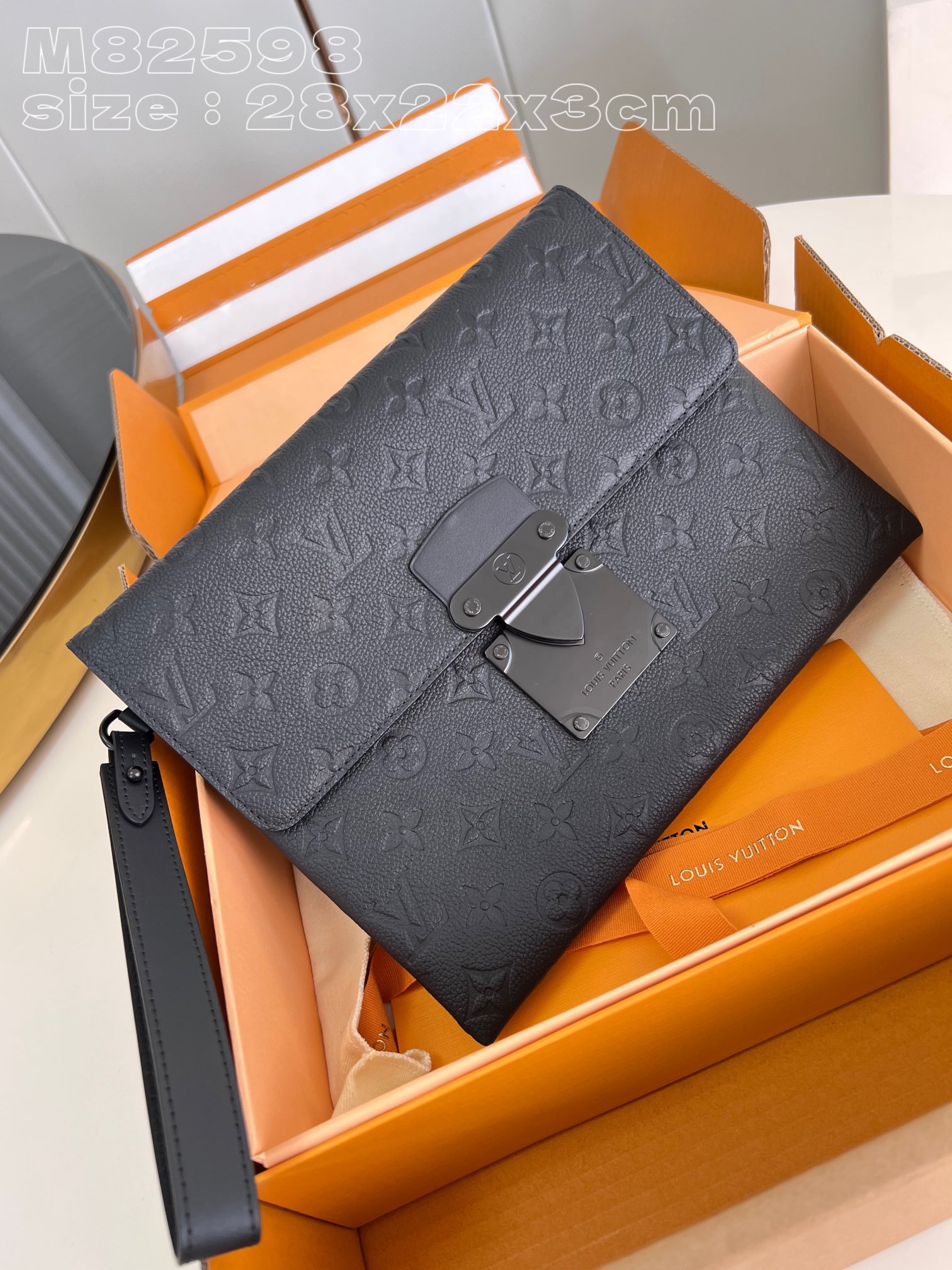 Louis Vuitton Clutches & Pouch Bags Taurillon Pochette M82598