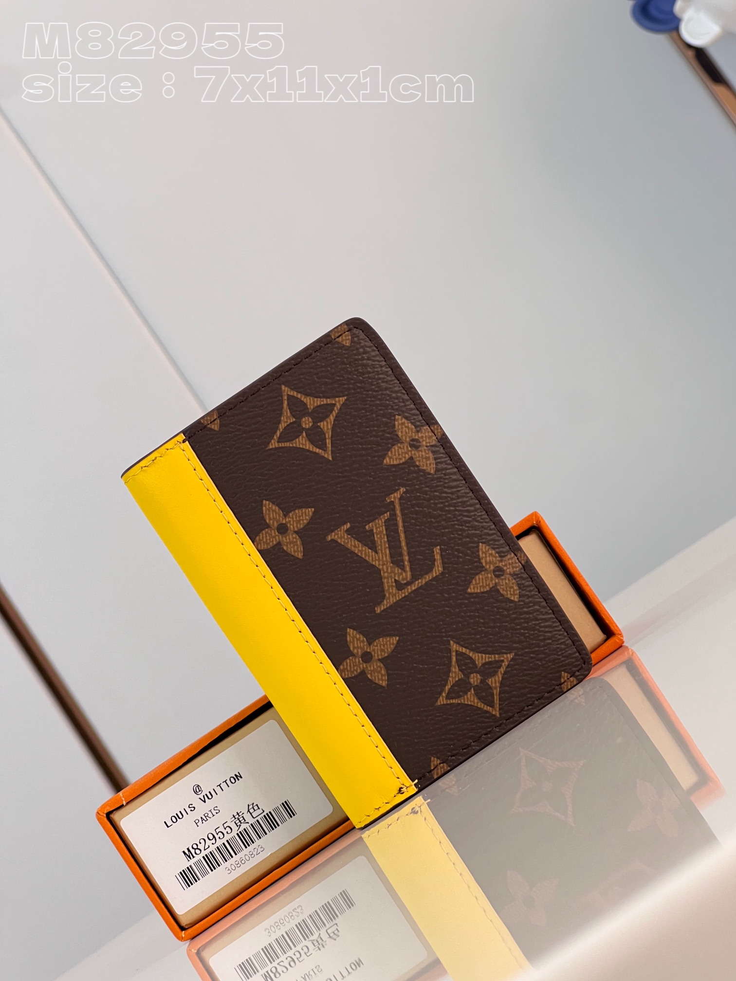 NO:401239,【Exclusive real photo M82955 yellow】This pocket wallet is made of Monogram Macassar coated canvas, which is uniformly rendered with bright tones for cowhide and neat inner lining. The compact configuration features pockets, card mezzanine and outer bags, which can store credit cards and transportation cards. 7.5 x 11.1 x 1 cm (length x height x width) NS.190,LV [original leather],louis vuitton,cowhide19860909【独家实拍 M82955黄】本款口袋钱夹取材 Monogram Macassar 涂层帆布,为牛皮革饰边和齐整内里一致渲染鲜亮色调.紧凑构型设有口袋、卡片夹层和外袋,可收纳信用卡和交通卡.7.5 x 11.1 x 1厘米(长度 x 高 x 宽) NS.190,LV【原厂皮】,louis vuitton,cowhide,Bag