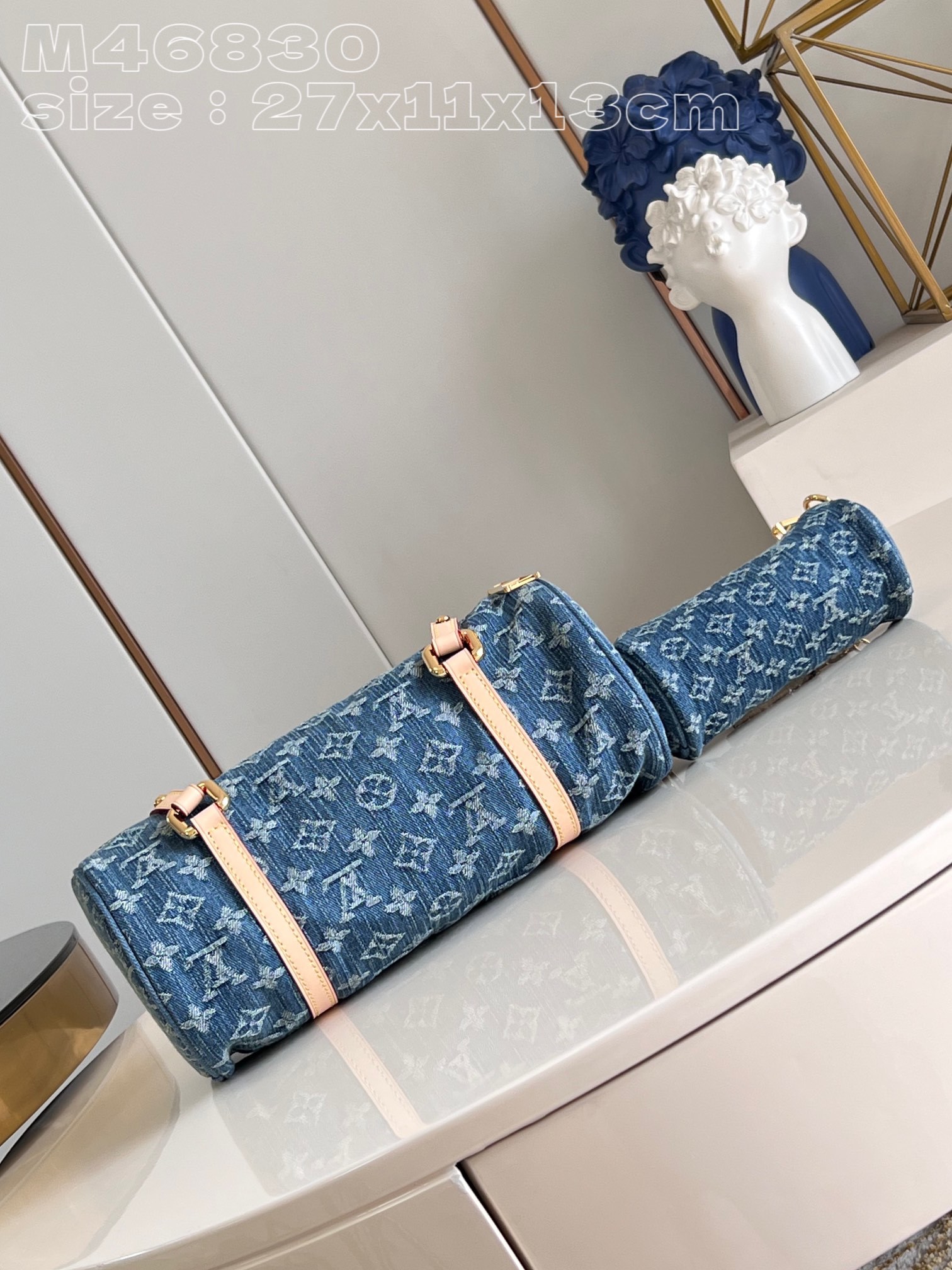 顶级原单M46830本款Papillon手袋取材多重工艺制成的MonogramDenim帆布与同款手袋的
