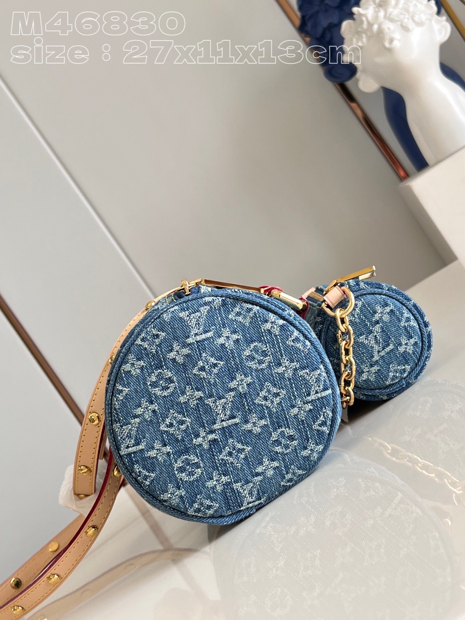 顶级原单M46830本款Papillon手袋取材多重工艺制成的MonogramDenim帆布与同款手袋的