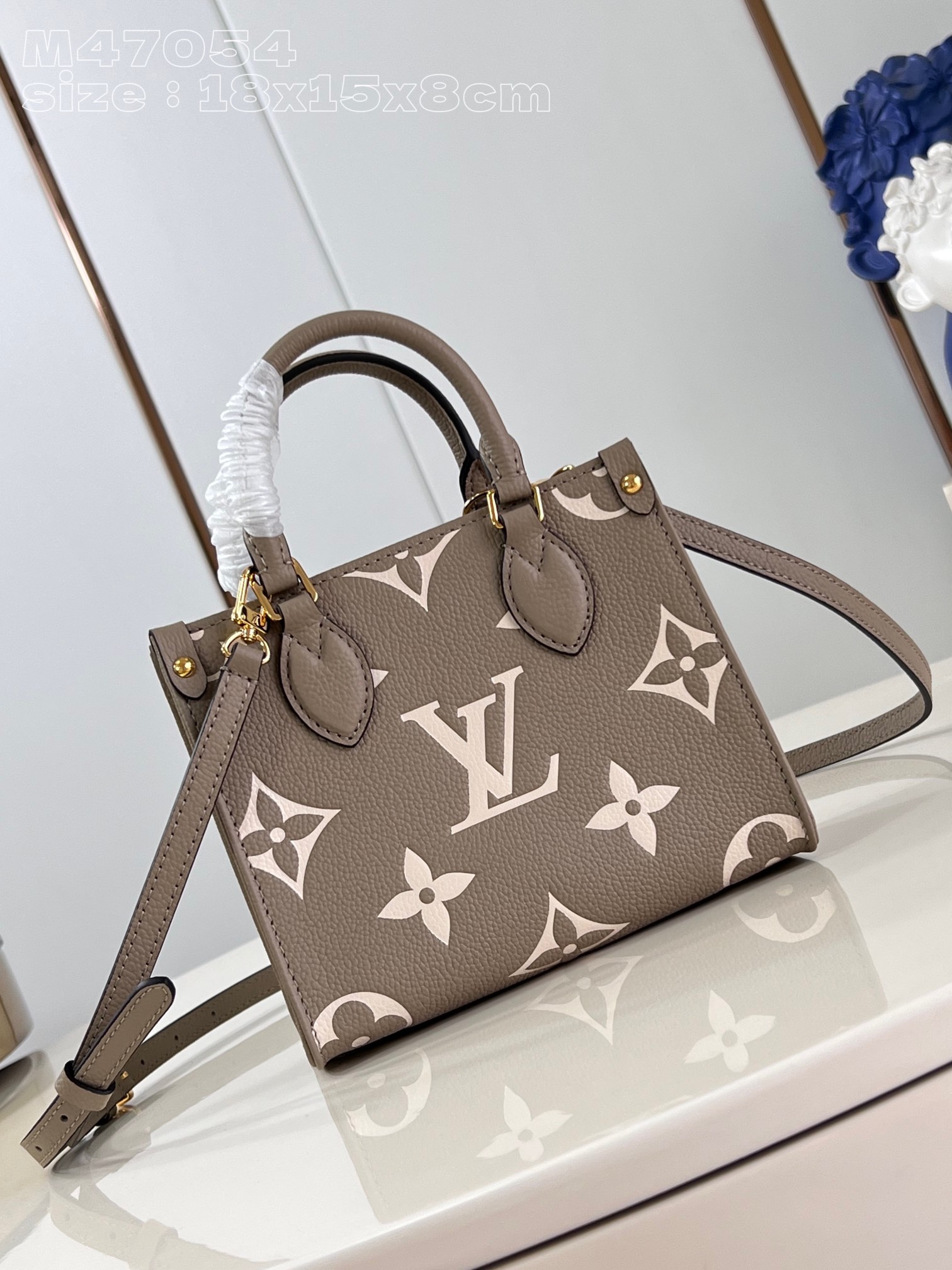 Louis Vuitton LV Onthego Bags Handbags Grey Empreinte​ M47054
