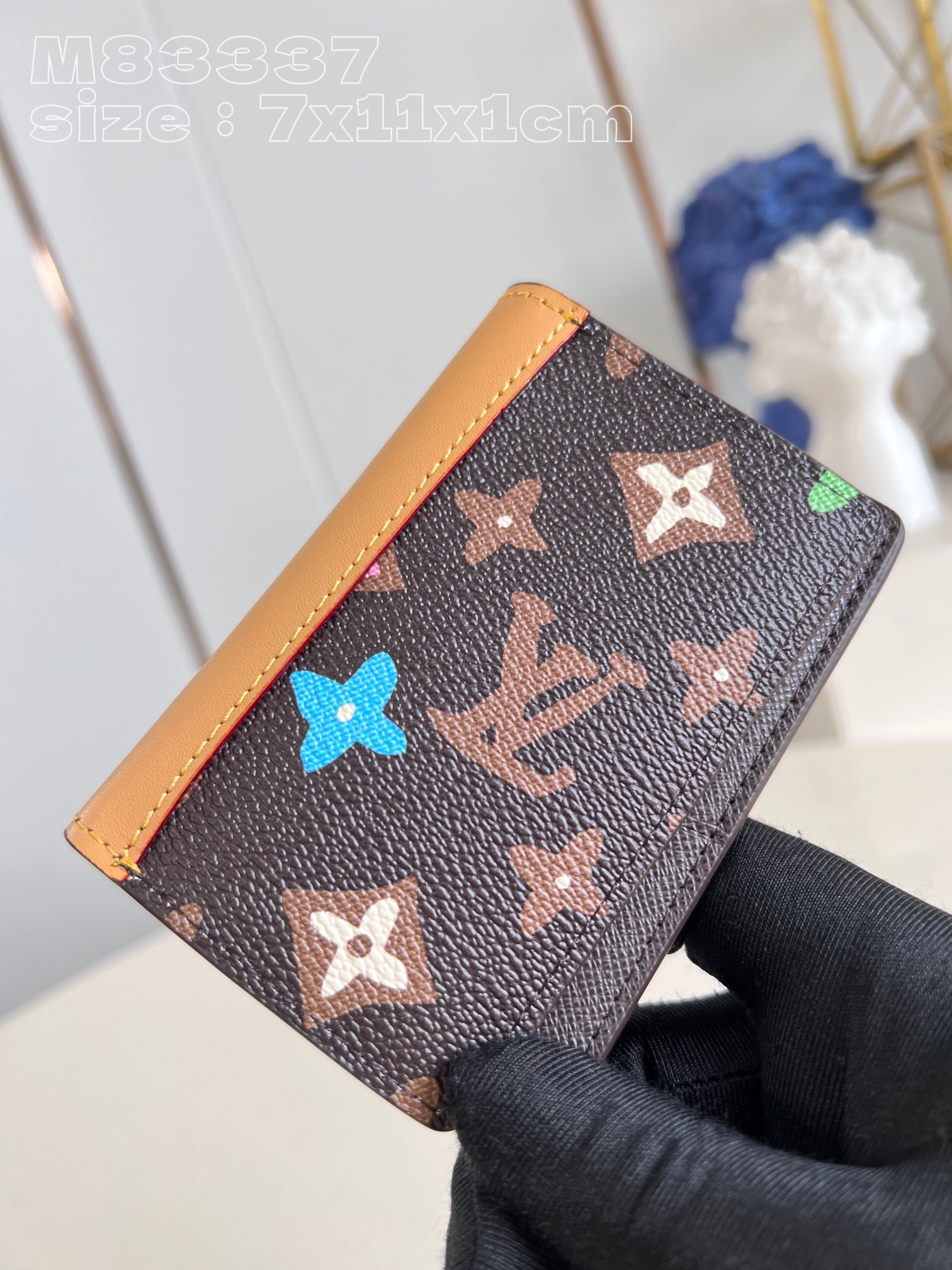 顶级原单M83337黑本款口袋钱夹融合MonogramCraggy帆布和牛皮革饰边展现Tyler对Mon