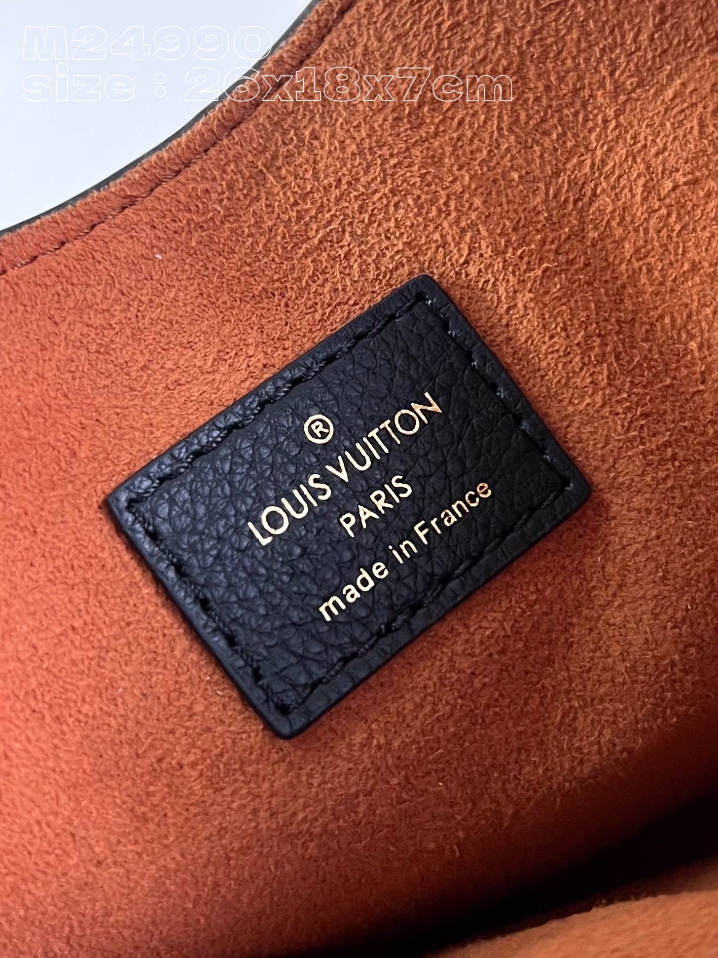 顶级原单M24990黑M24611本款LowKeyShoulderBag手袋以华美设计再度印证品牌精湛匠