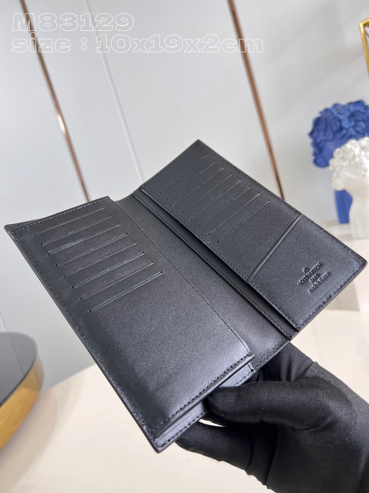 顶级原单M83129以最高品质为傲的路易威登独家米莱吉姆皮革营造出永恒奢华的氛围的“Portefeuil