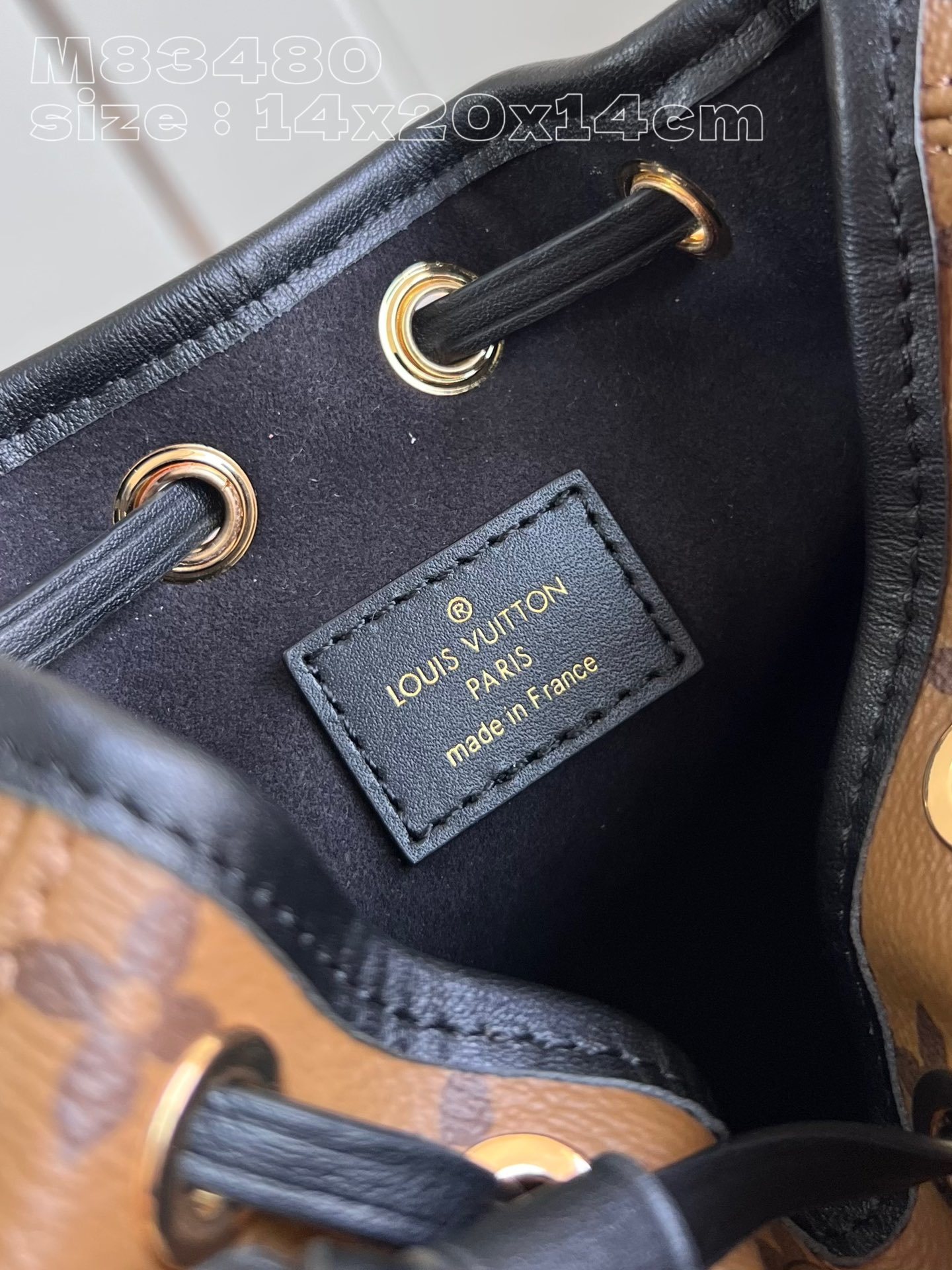 顶级原单M83480黄花配黑皮Canoé手袋取材Monogram帆布将Noé手袋和Cannes手袋融于一