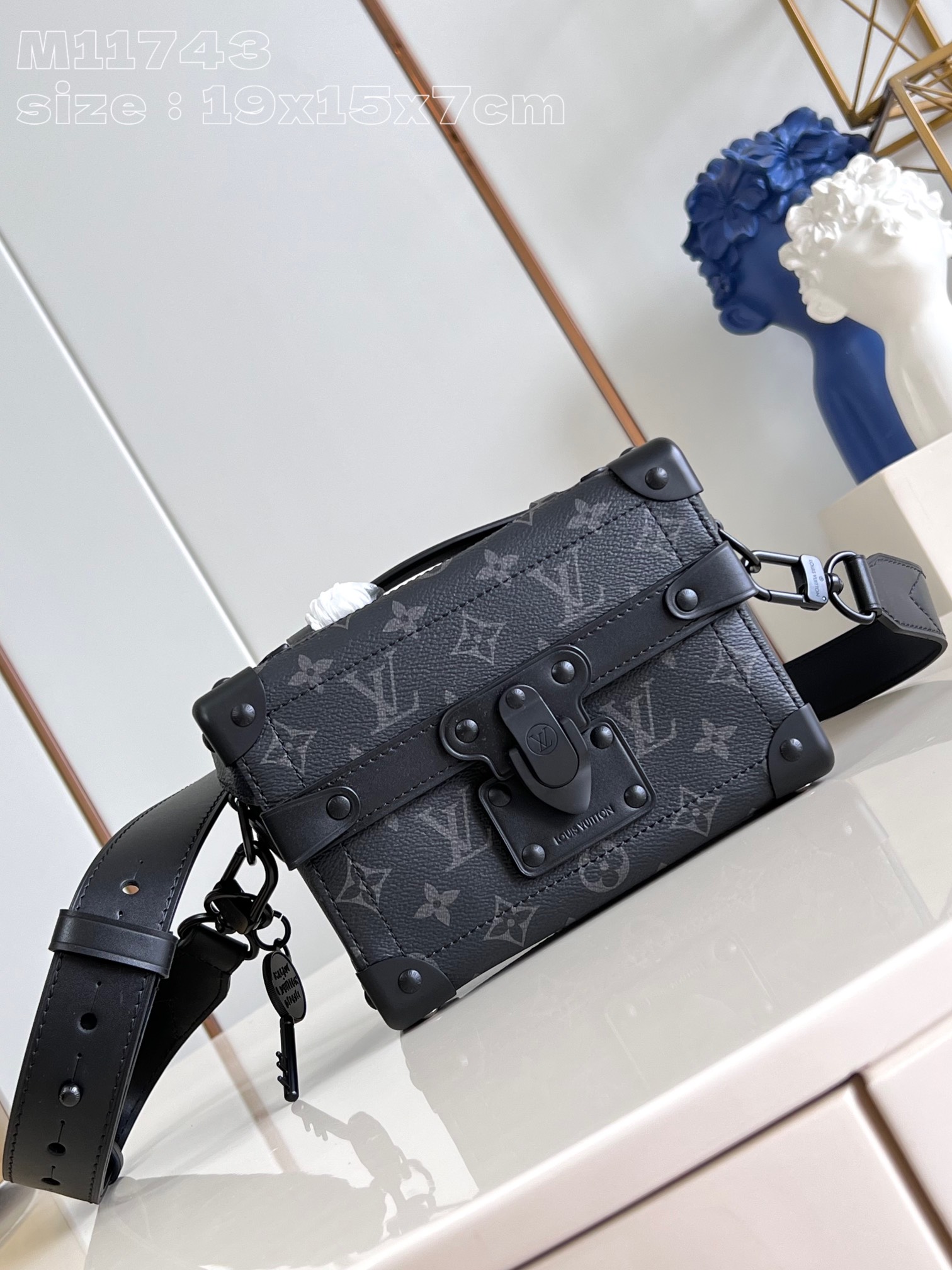 Louis Vuitton Store
 Handbags Crossbody & Shoulder Bags Black Monogram Canvas M11743