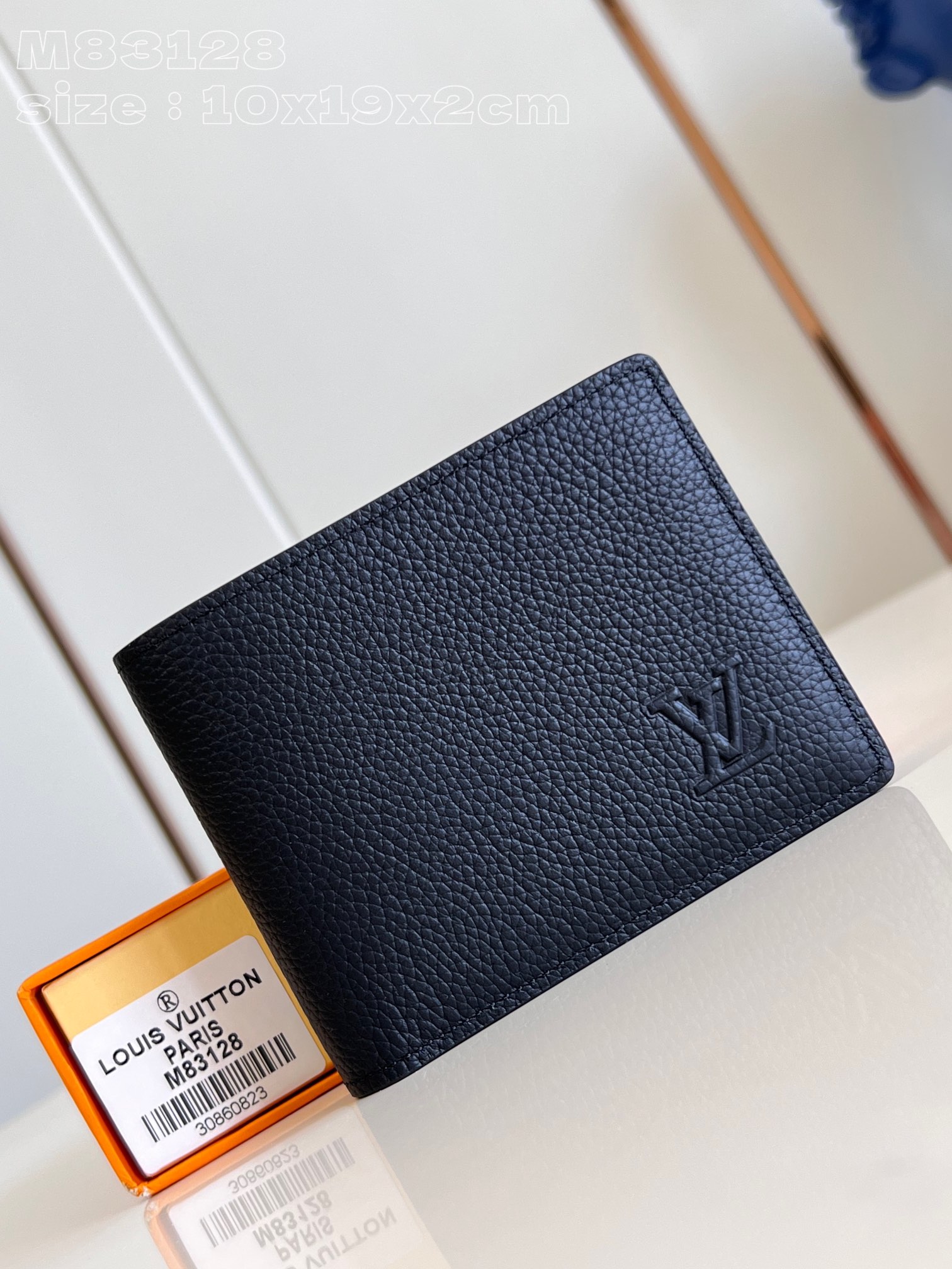 Louis Vuitton Wallet Card pack Top brands like
 Cowhide M83128