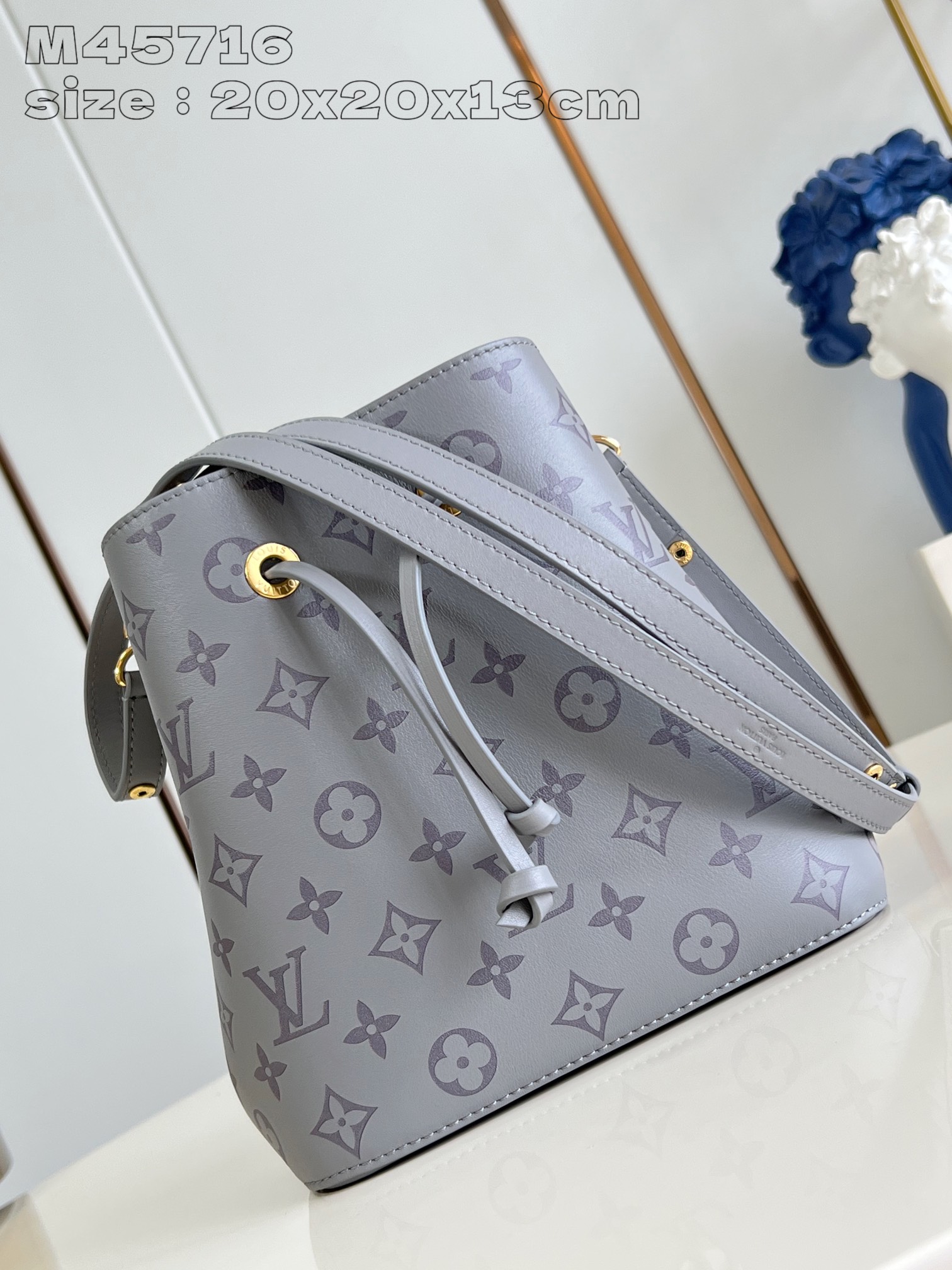 We provide Top Cheap AAA
 Louis Vuitton LV NeoNoe Luxury
 Bags Handbags Grey Printing Weave Chains M45716