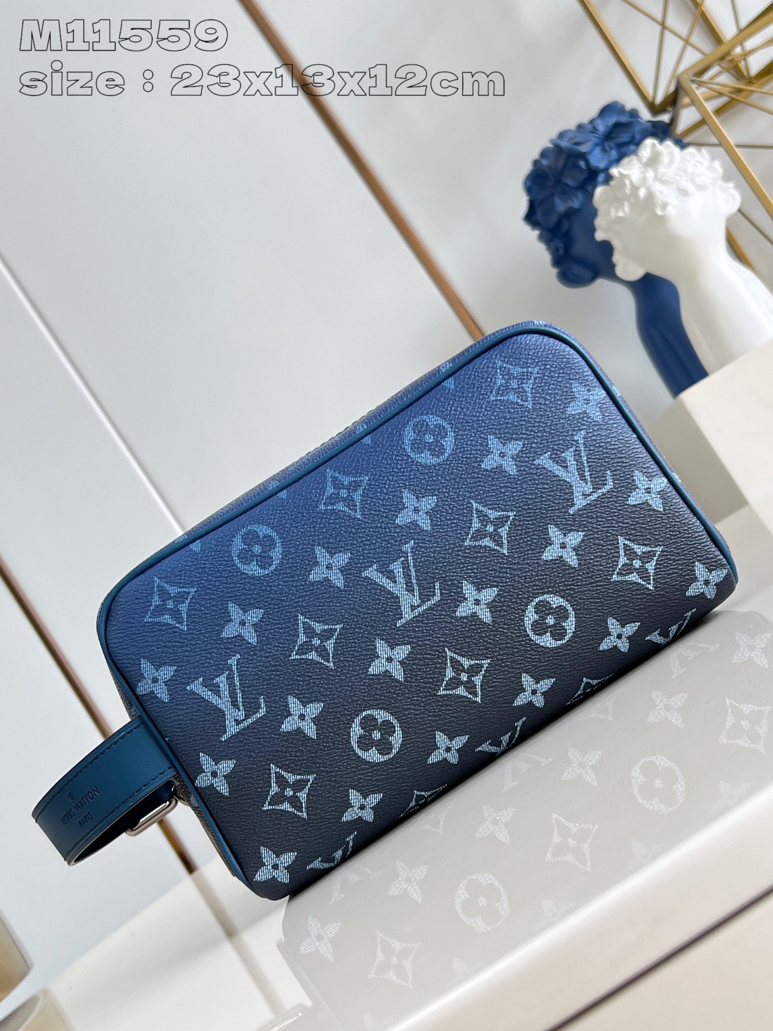 Louis Vuitton Clutches & Pouch Bags Blue Monogram Canvas M11559