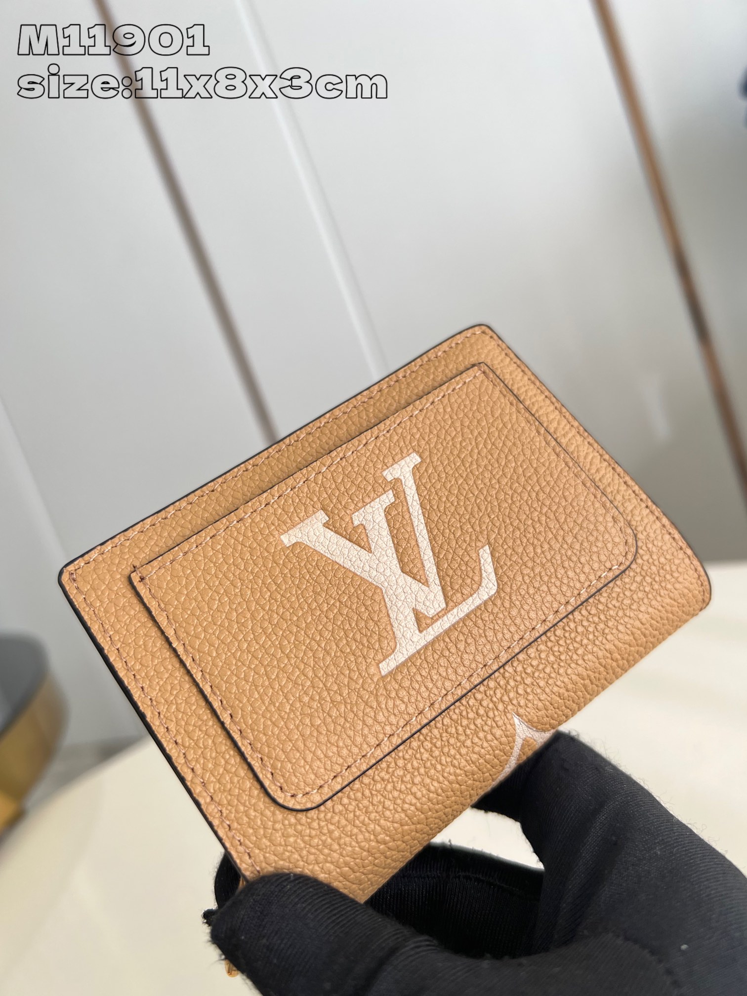 Louis Vuitton Bien
 Portefeuilles Vendre uniquement de haute qualité
 Empreinte​ M11901