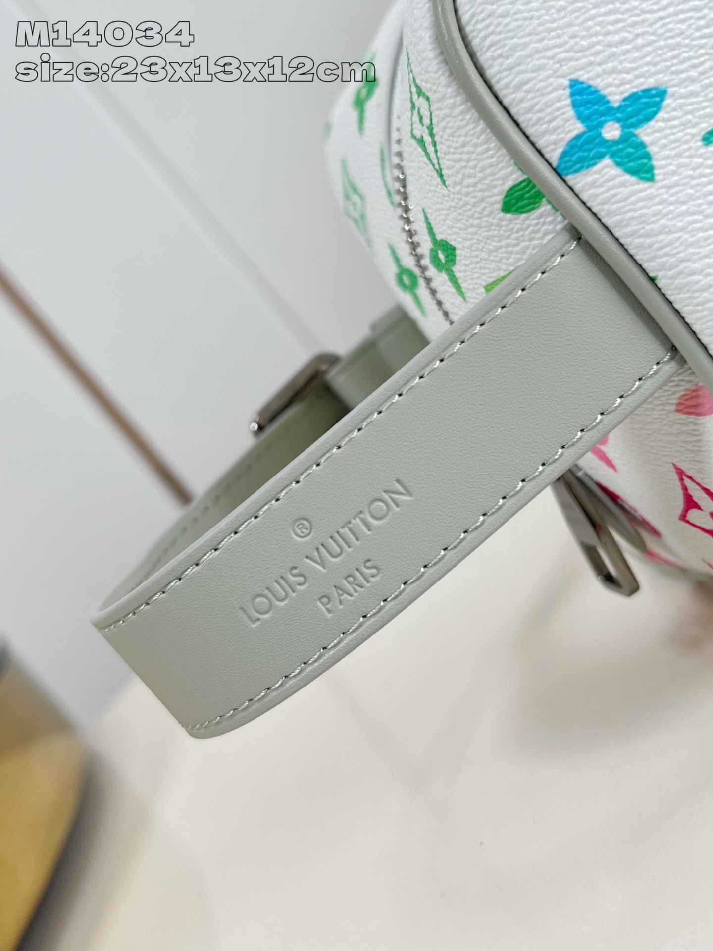 【顶级原单 M14034 】本款 Locker Dopp Kit 盥洗袋取材 Monogram 帆布，融