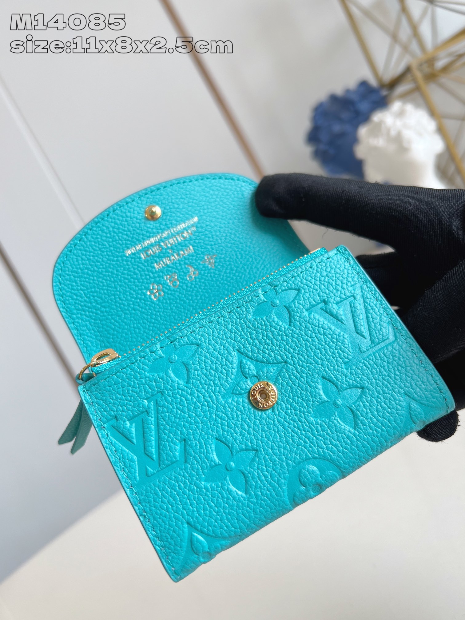 【顶级原单 M14085蓝 】這款Rosalie零錢包採用品牌經典的Monogram Empreinte