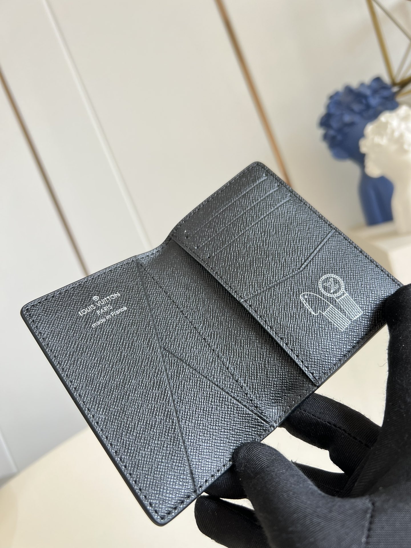  【顶级原单M14134黑 】本款口袋钱夹取材 Brushed Monogram 皮革，呈现褪色效果 M