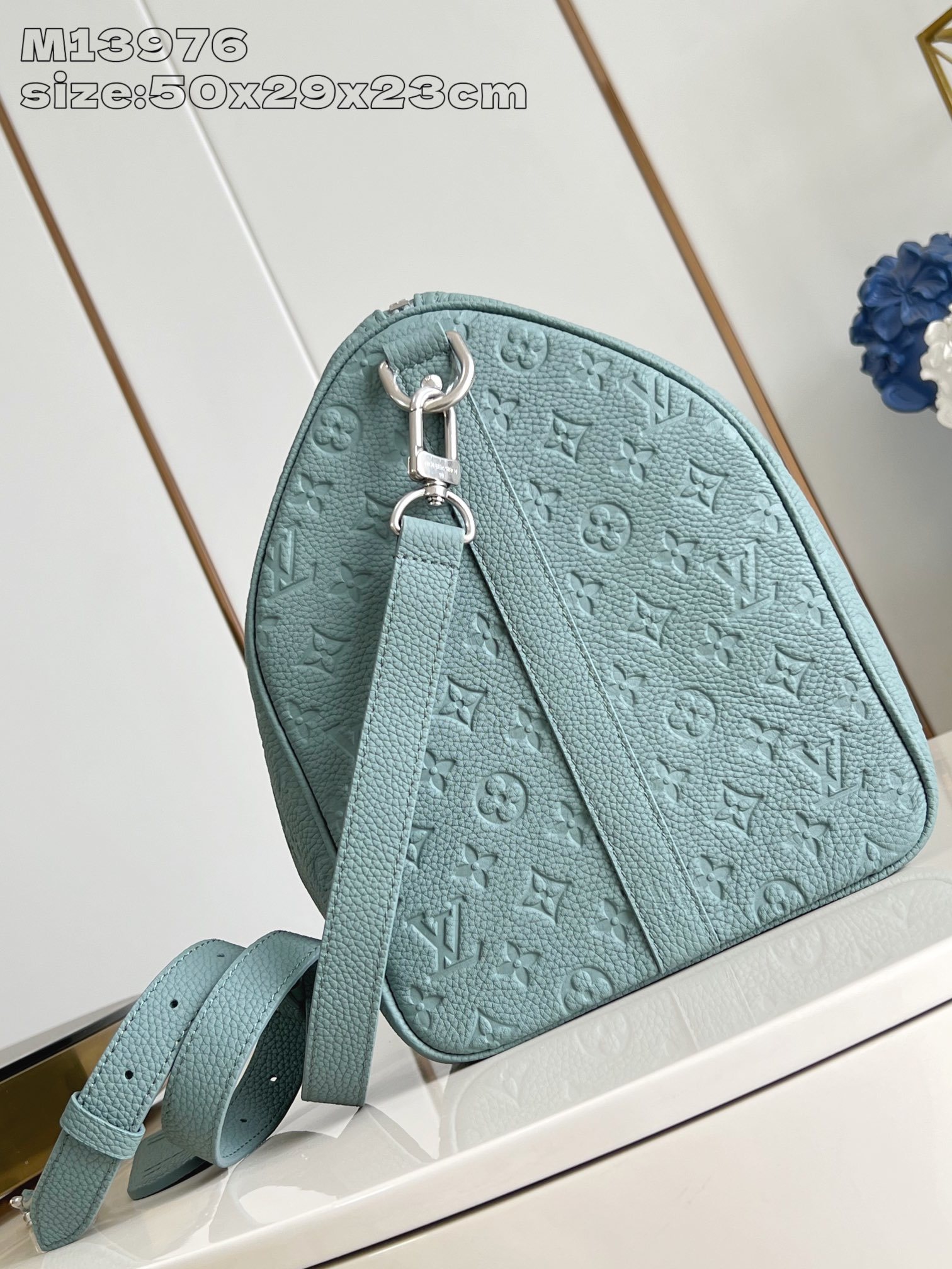 【顶级原单 M13976 】這款Keepall Bandoulière 50手袋以Taurillon M
