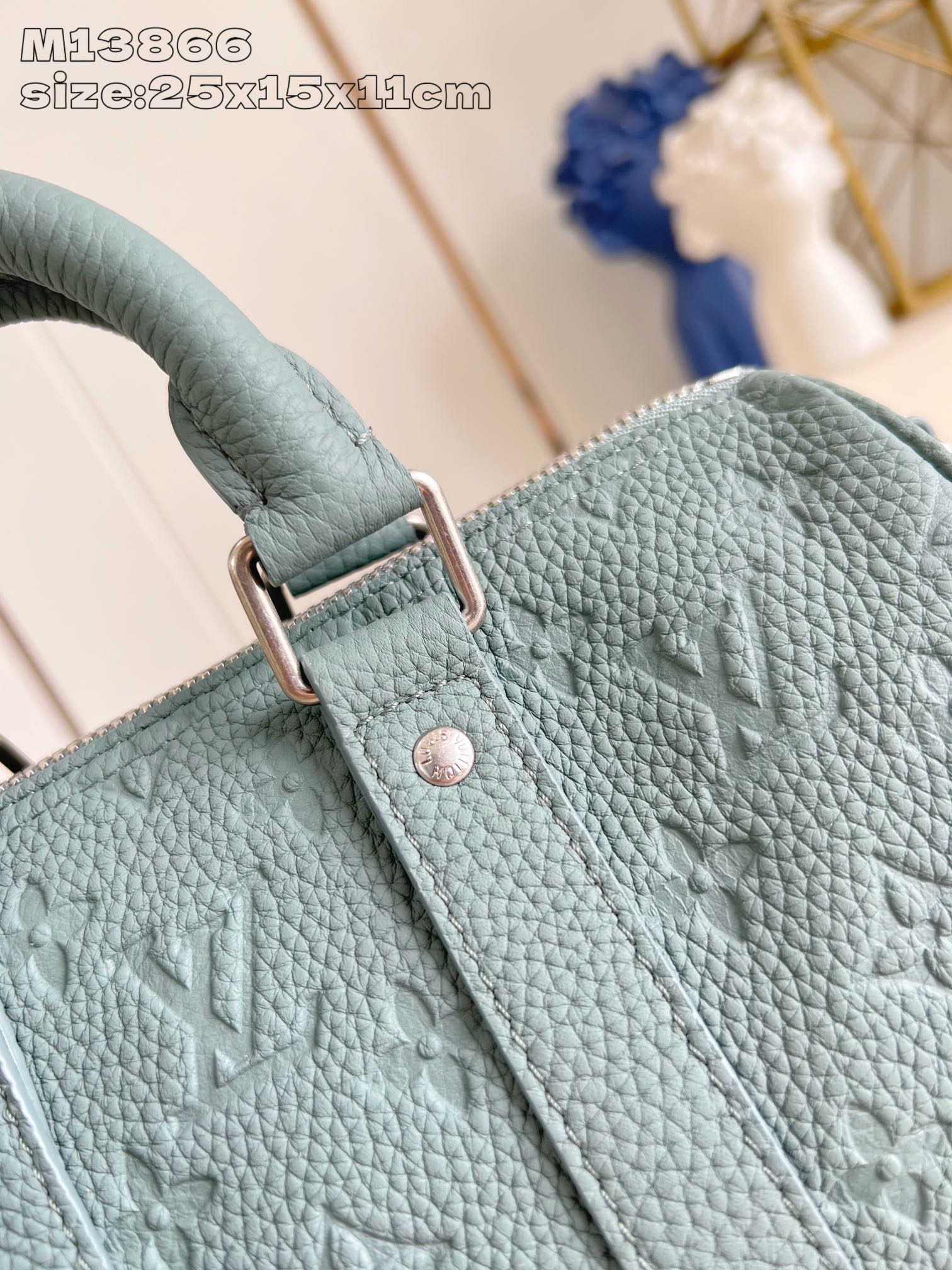 【顶级原单 M13866 】這款Keepall Bandoulière 25以Taurillon粒面皮革
