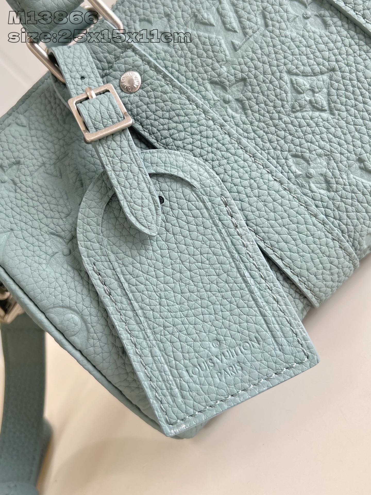 【顶级原单 M13866 】這款Keepall Bandoulière 25以Taurillon粒面皮革