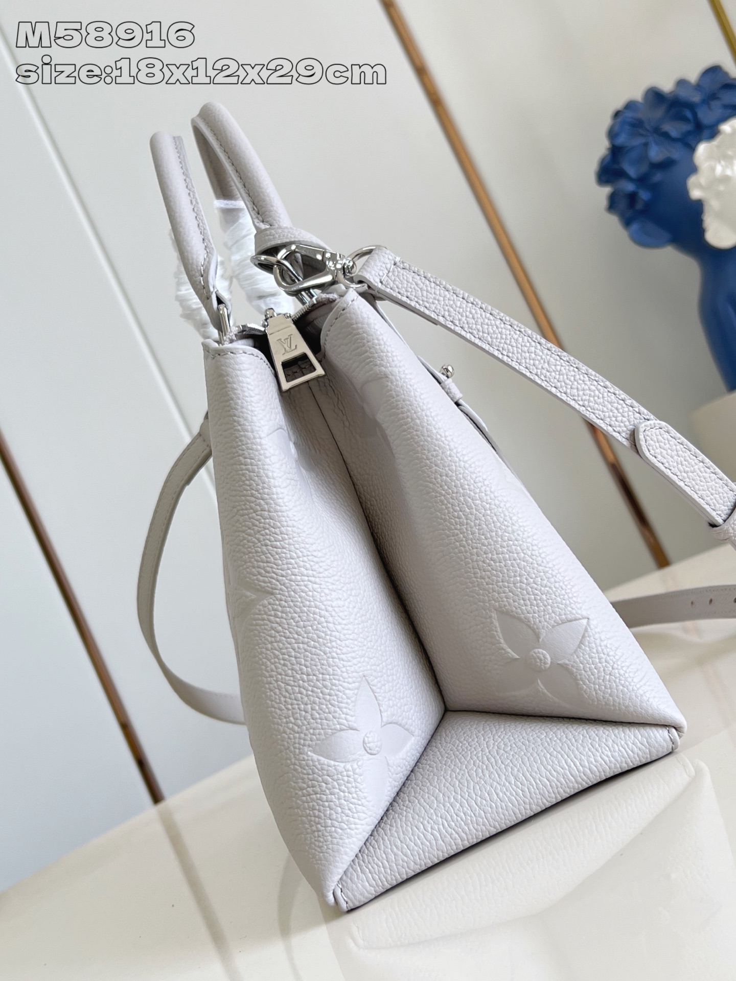 【顶级原单 M58916紫压花 】M13803 本款 Petit Palais 手袋为 Monogram