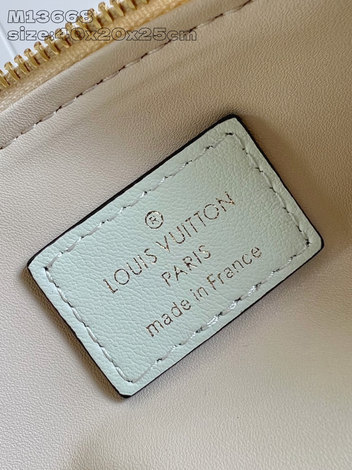 【顶级原单 M13668奶白 】Louis Vuitton 2025 秋冬系列。 创意总监 Nicol