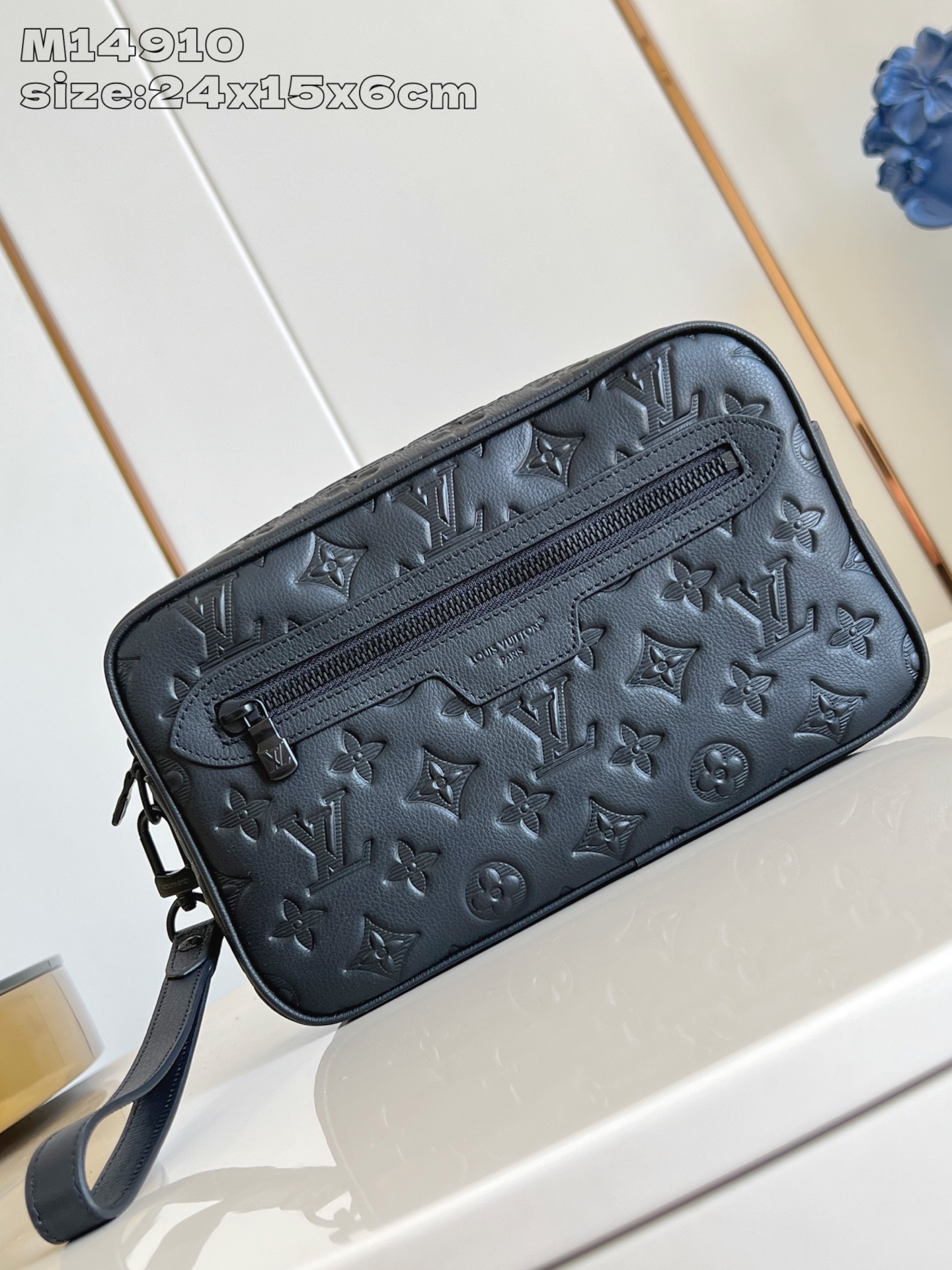 【顶级原单 M14910 】這款Pochette Kasai收納包以柔軟的Monogram Shadow
