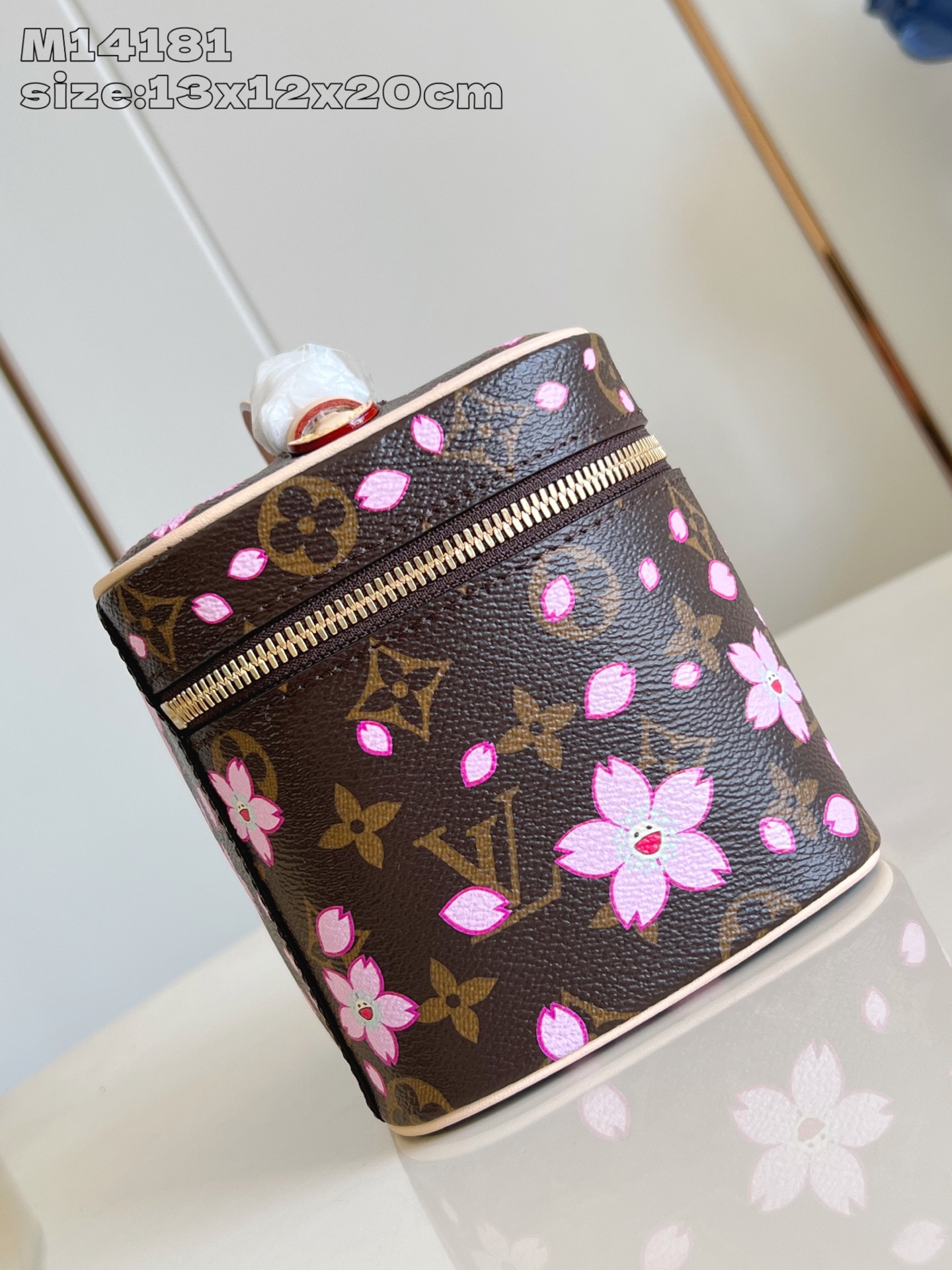 【顶级原单 M14181 】本款 Nice 迷你化妆包取材 Monogram 涂层帆布，以圆润笔触浓缩箱