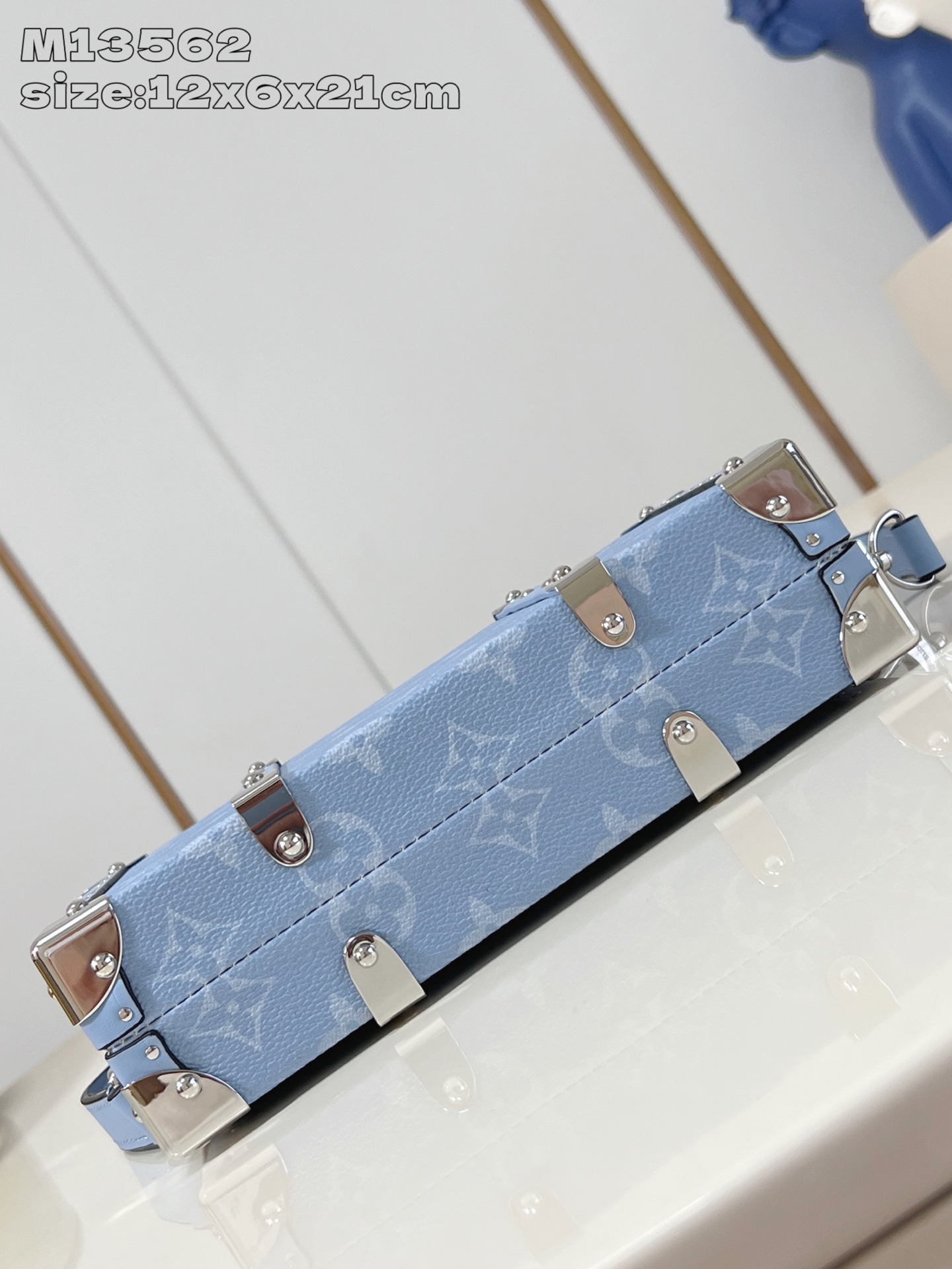 【顶级原单 M13562蓝 】本款 Wallet Trunk Taigarama 手袋取材 Monogr