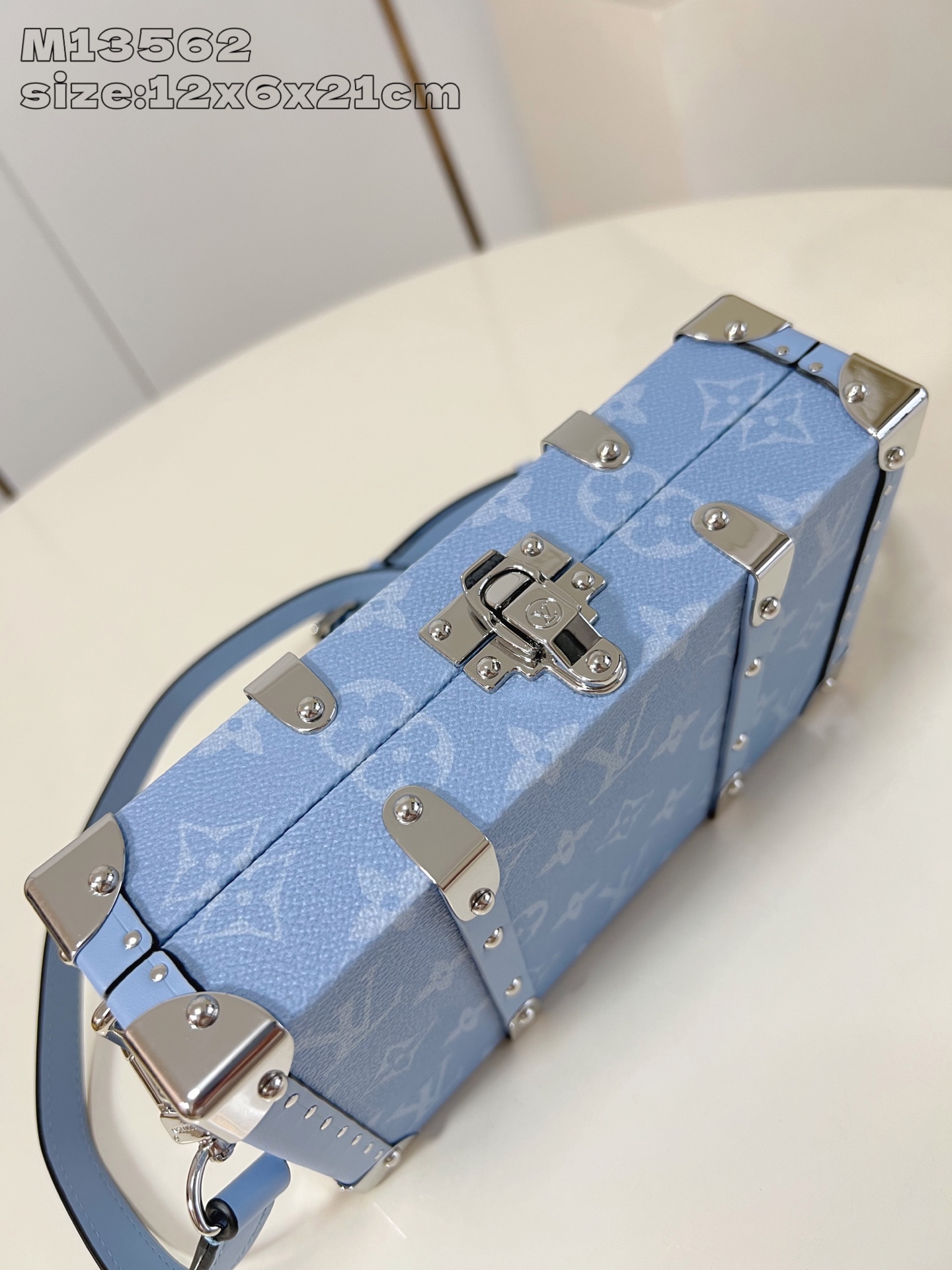 【顶级原单 M13562蓝 】本款 Wallet Trunk Taigarama 手袋取材 Monogr