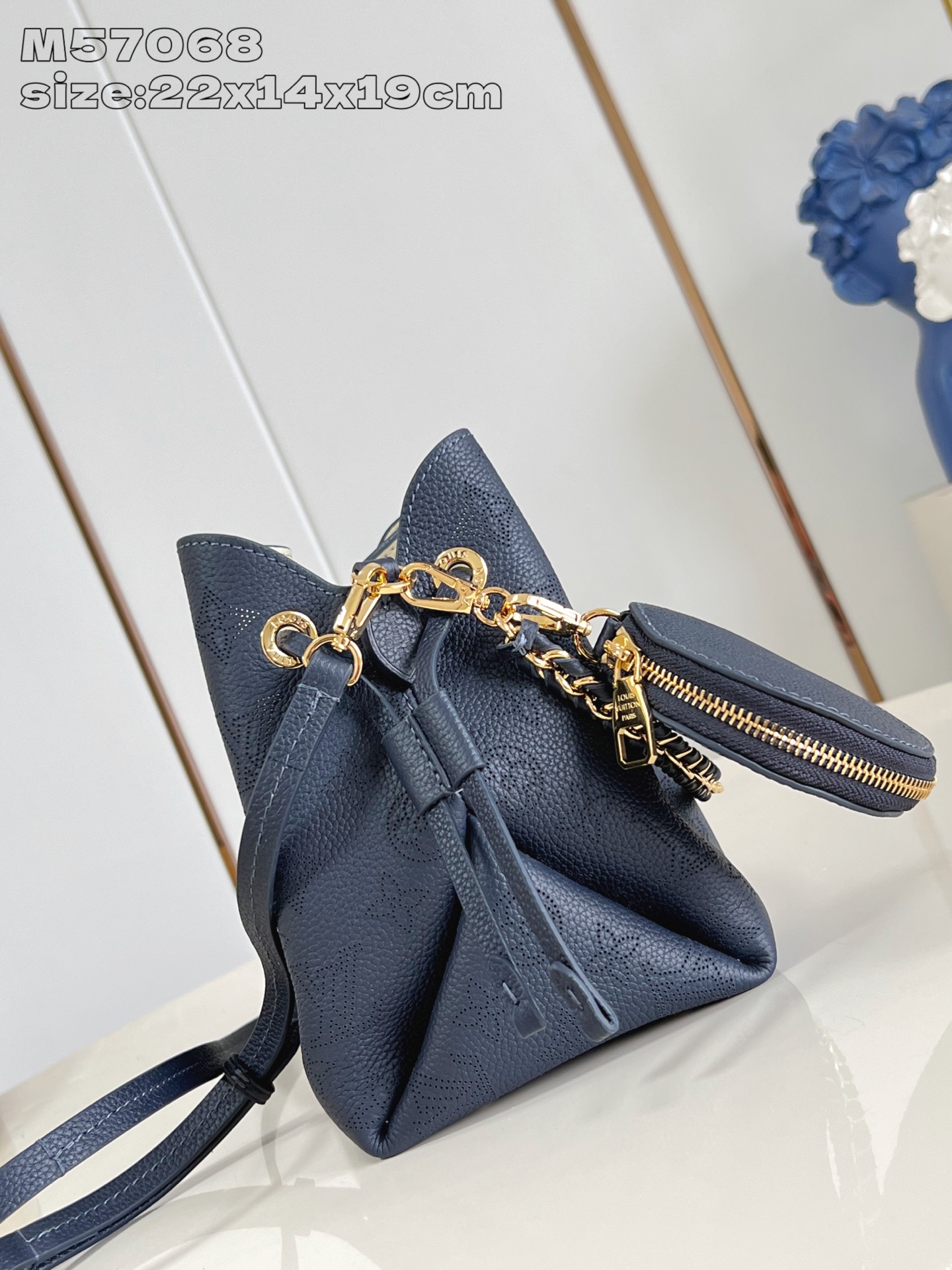 【顶级原单 M57068深蓝 】M14315 本款 Bella 手袋为 Monogram 镂花穿孔皮革渲