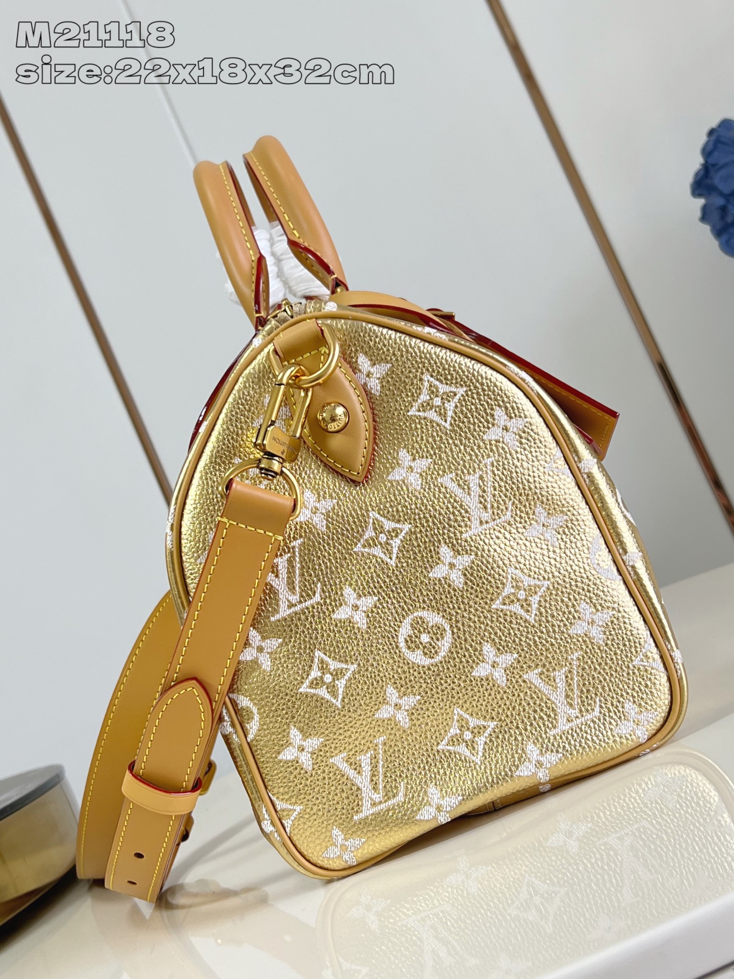 【顶级原单 M21118金色 】Speedy  Bandoulière 30 手袋采用印有经典 Mono