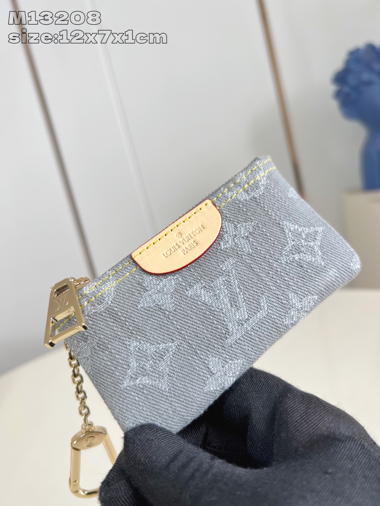 【顶级原单 M13208灰 】路易威登這款Monogram Denim系列钥匙零錢包採用來季主打的洗水粉